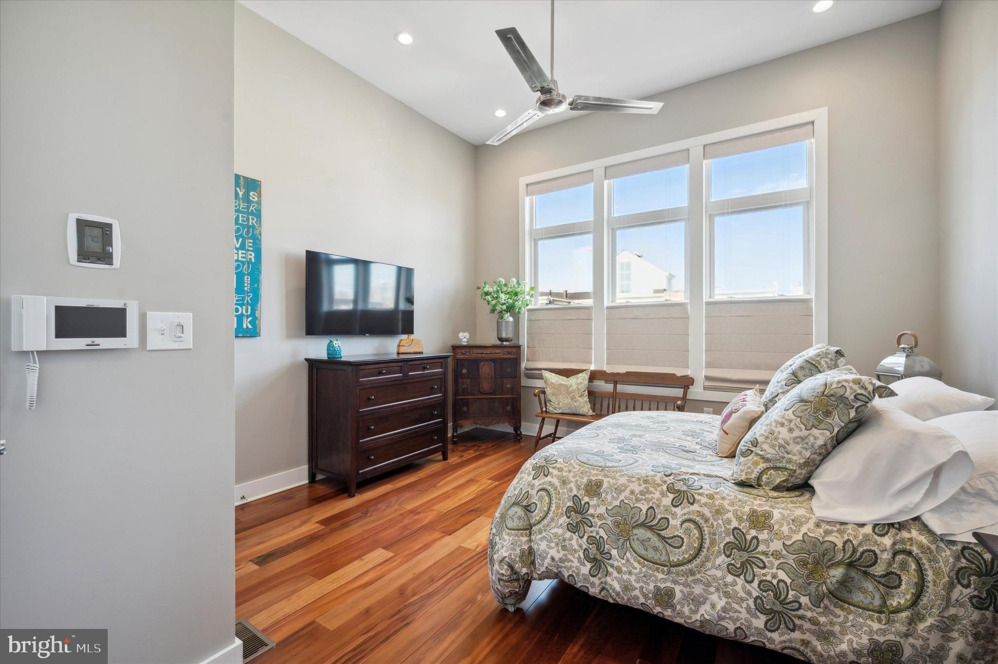 GRADUATE HOSPITAL - Residential