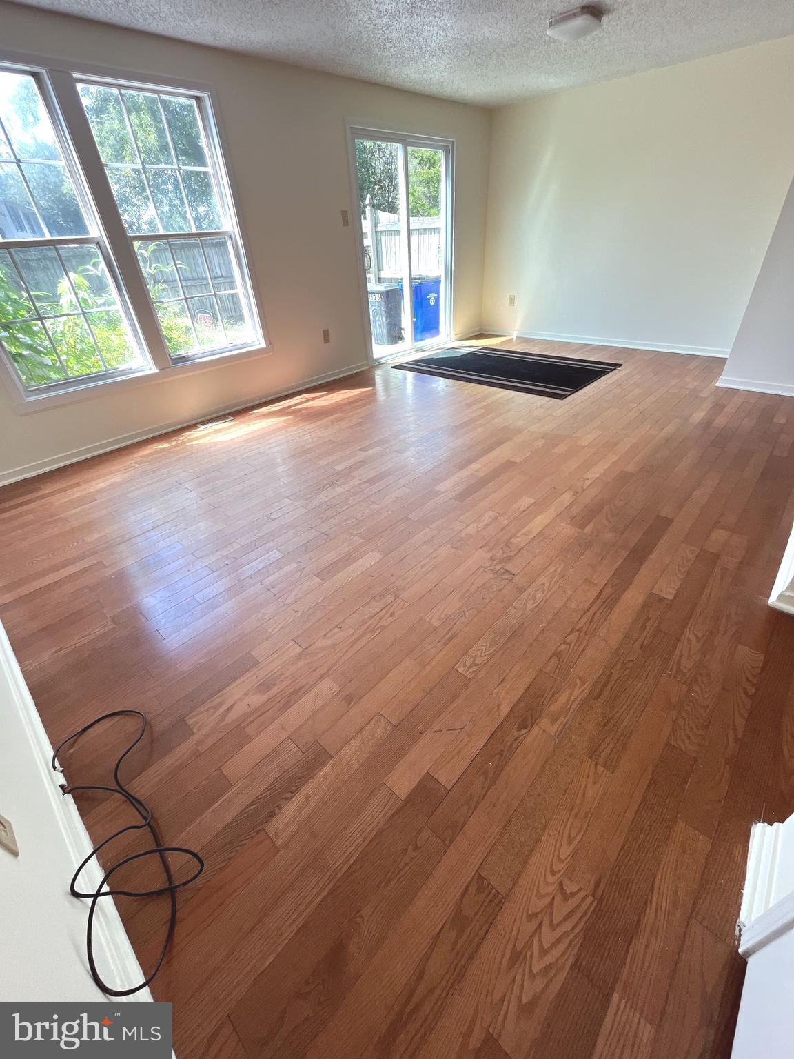 LANGLEY EAST - Residential