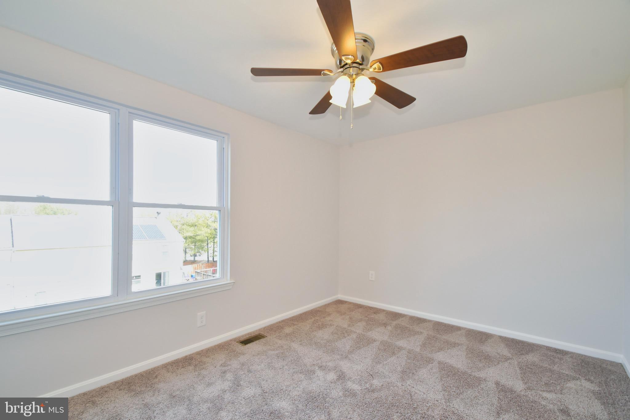 EVERGREEN AT PUTTY HILL - Residential Lease