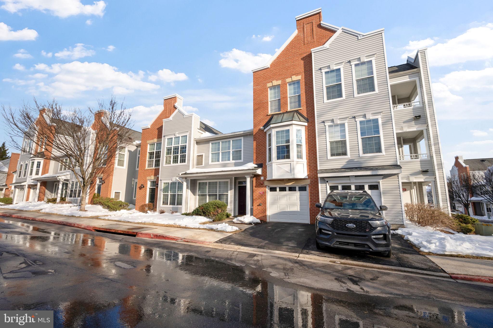 THE WHITNEY TOWN CENTER - Residential