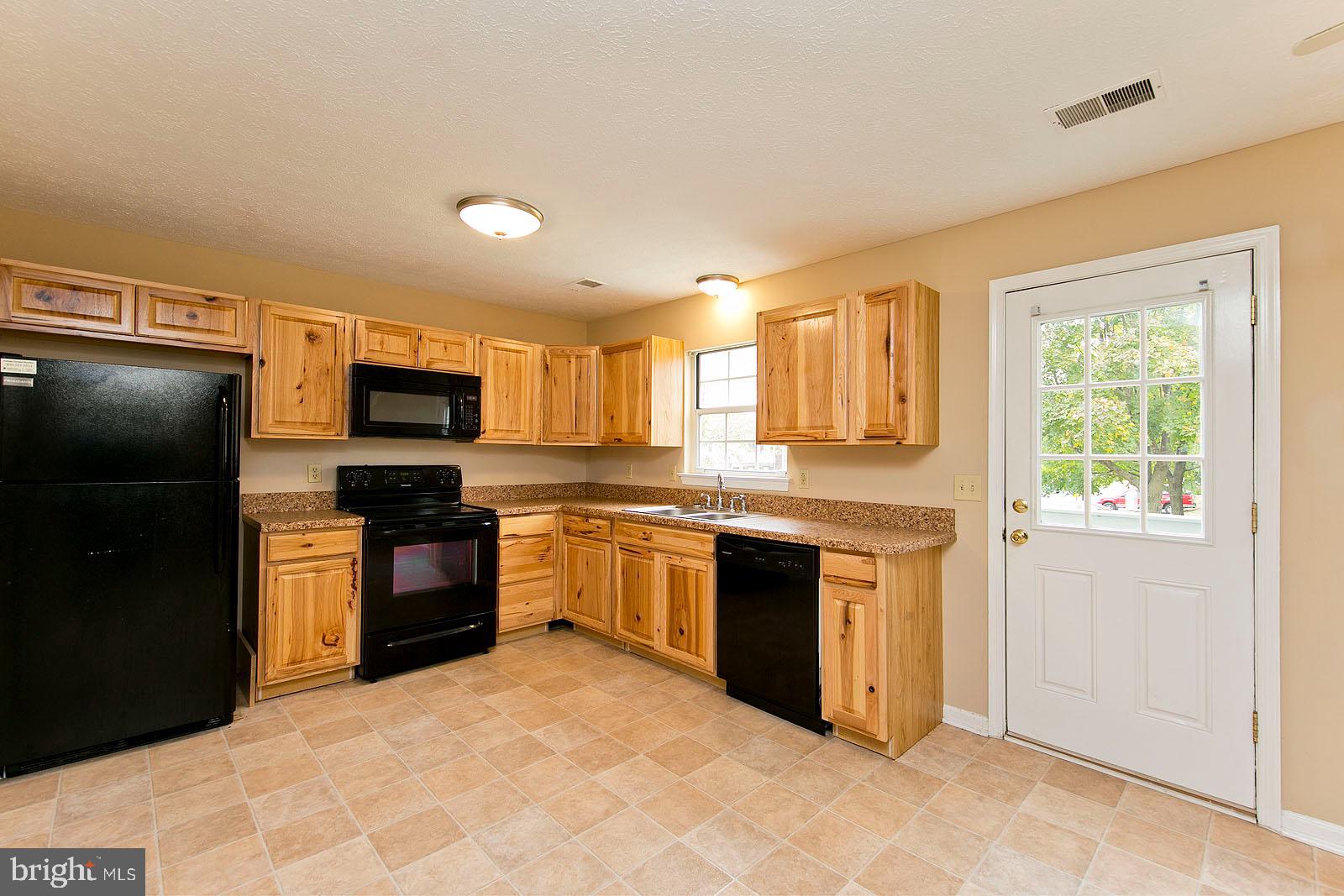 BROOKLAND HEIGHTS - Residential Lease