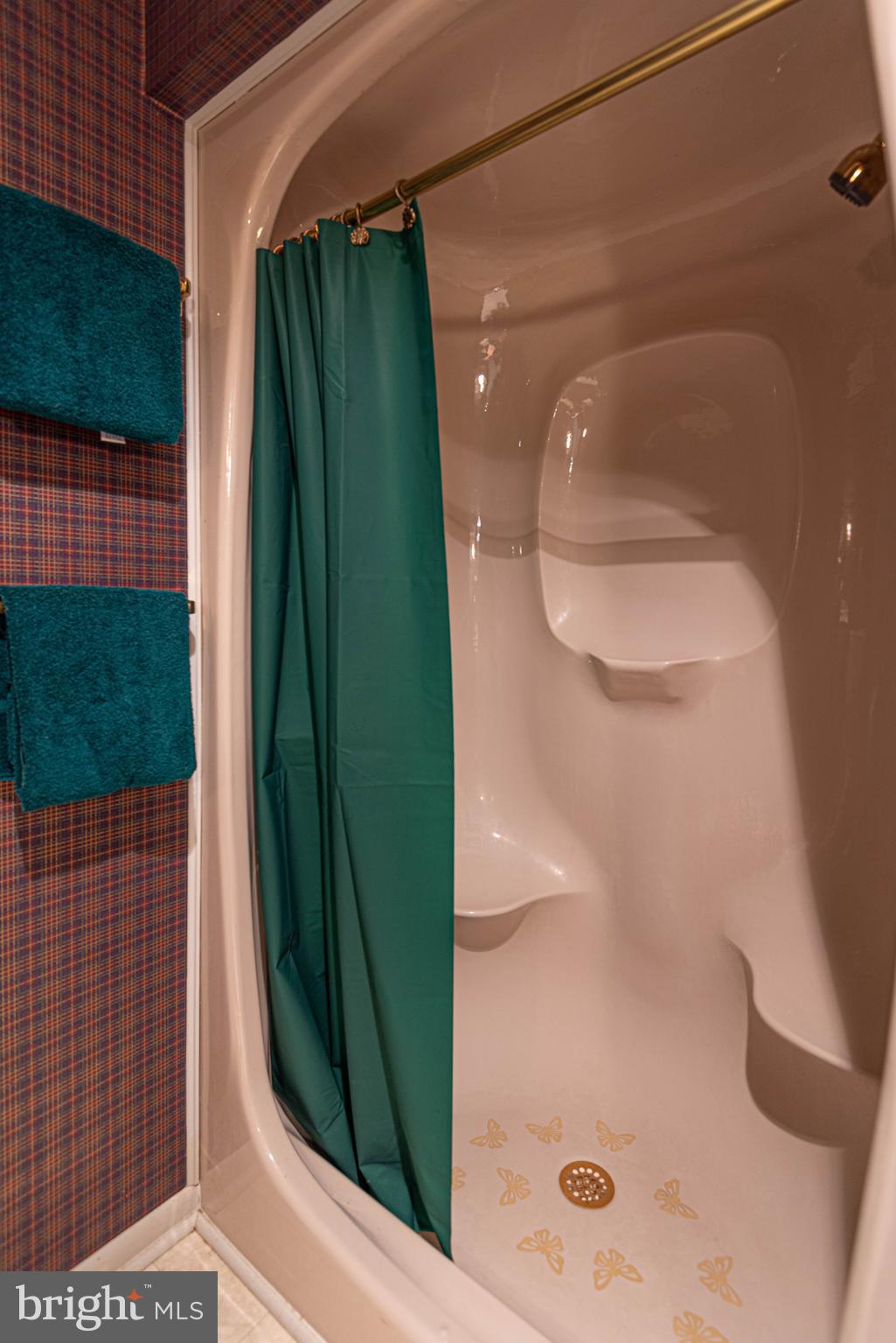 OCEAN PINES - BAY COLONY - Residential