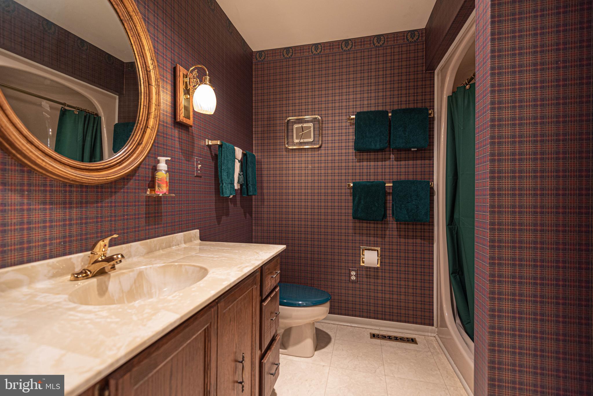 OCEAN PINES - BAY COLONY - Residential