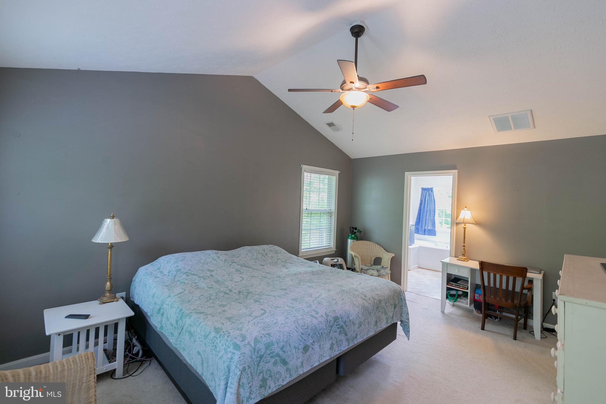 LAKE LAND OR - Residential