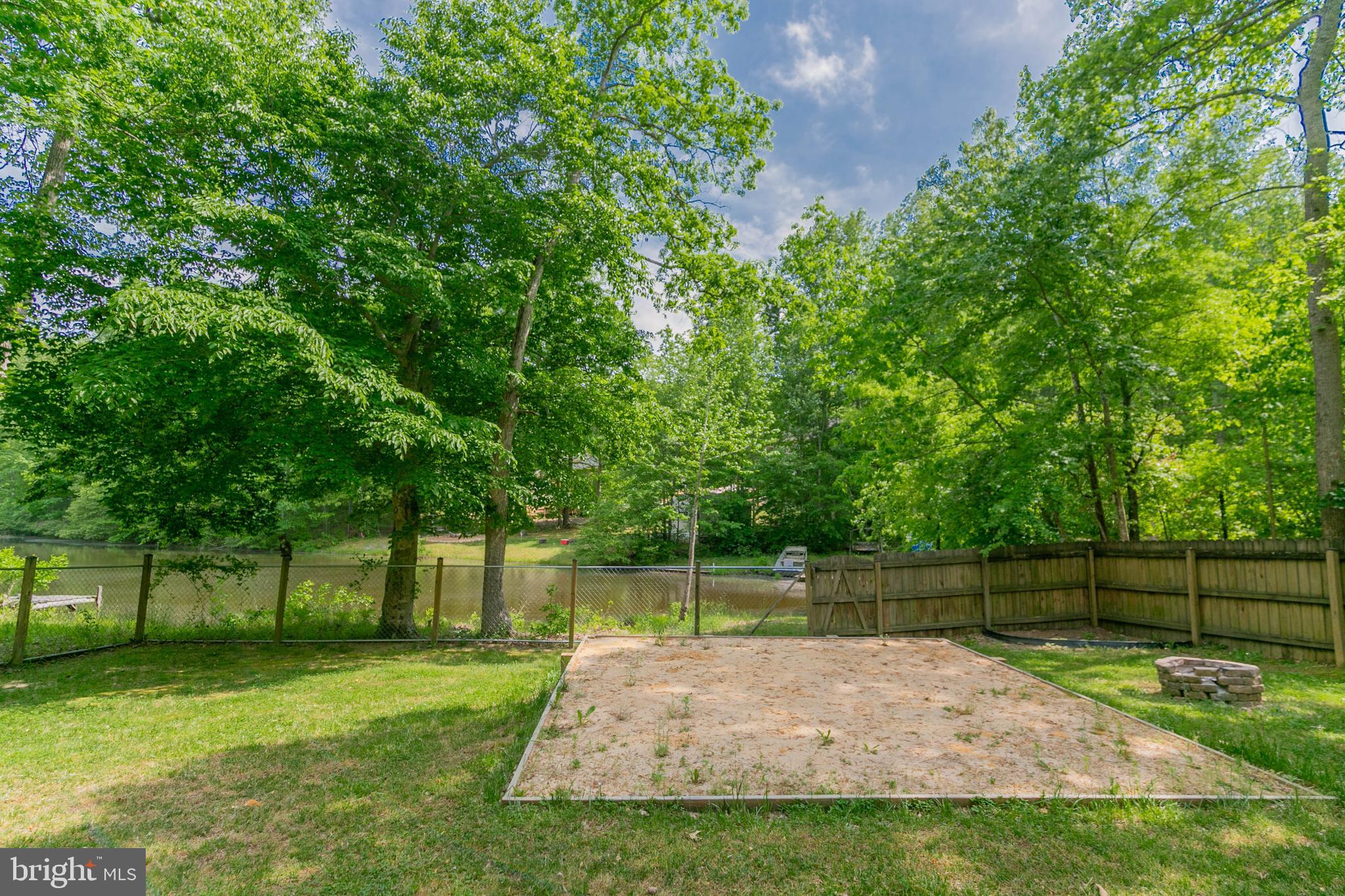 LAKE LAND OR - Residential