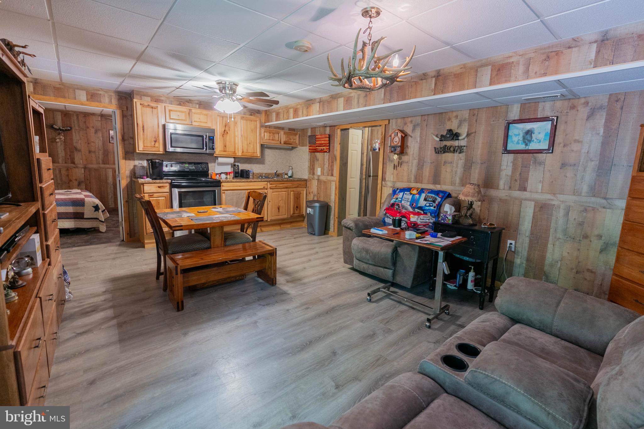 LAKE LAND OR - Residential