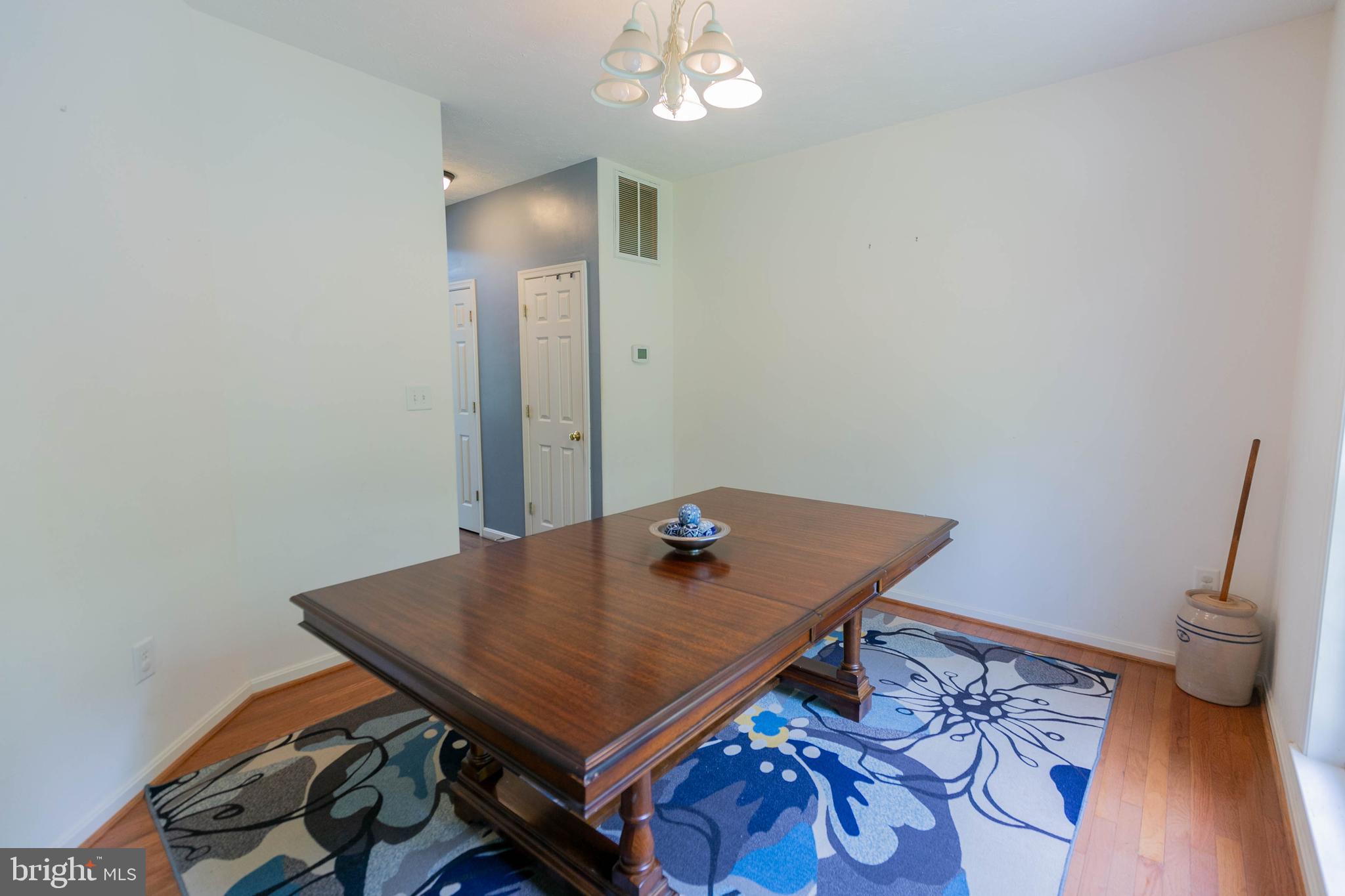 LAKE LAND OR - Residential