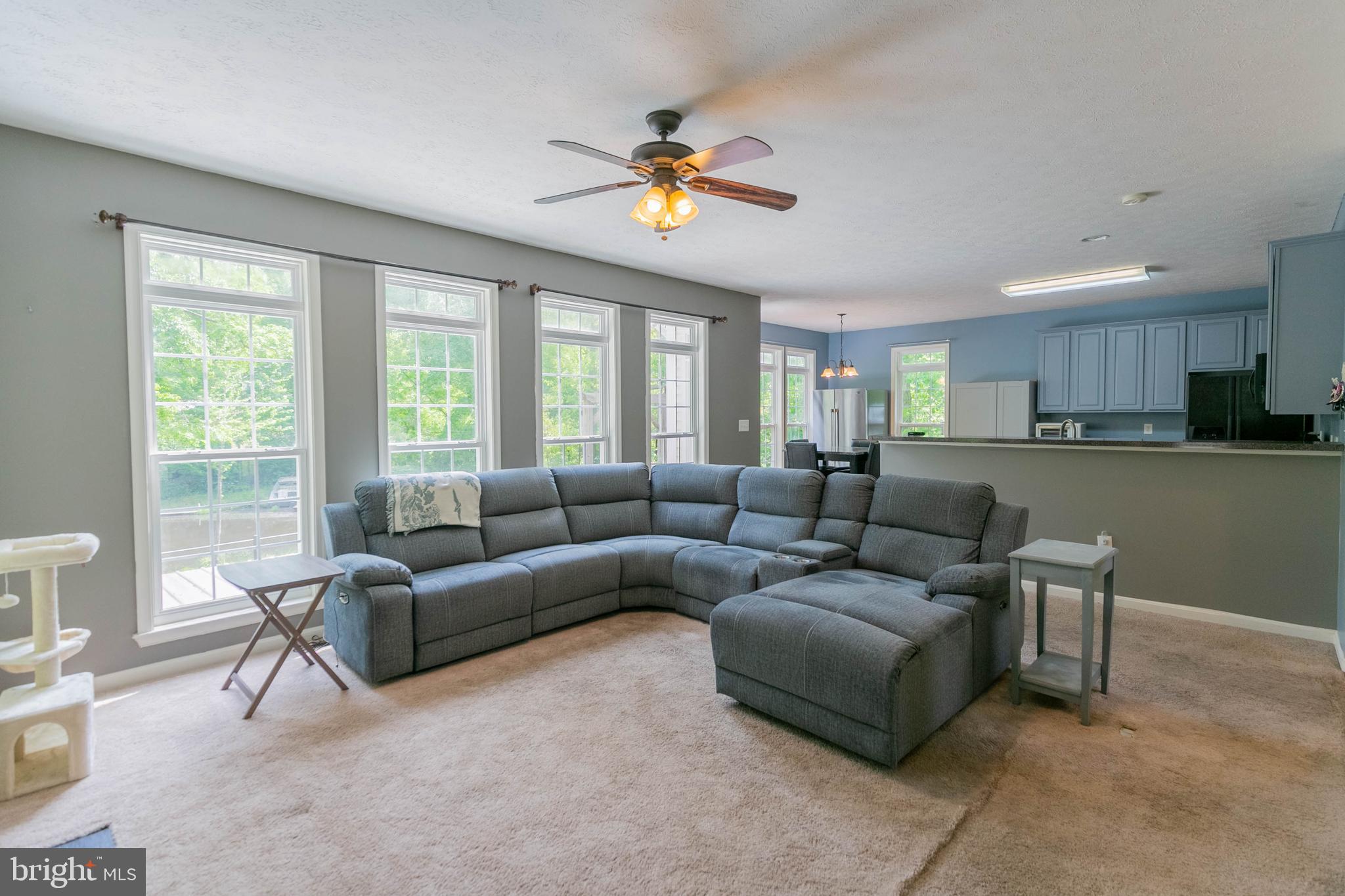 LAKE LAND OR - Residential