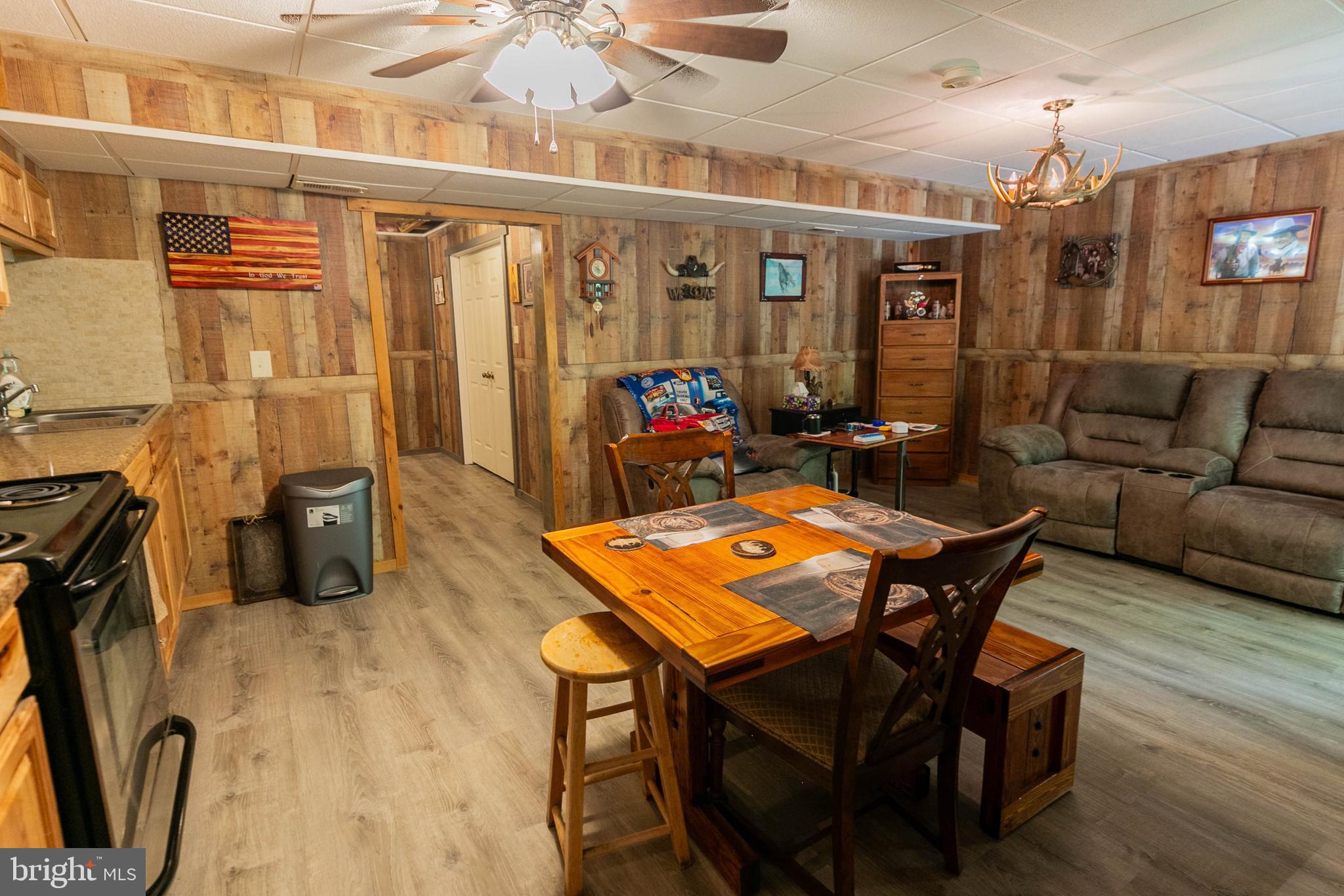 LAKE LAND OR - Residential