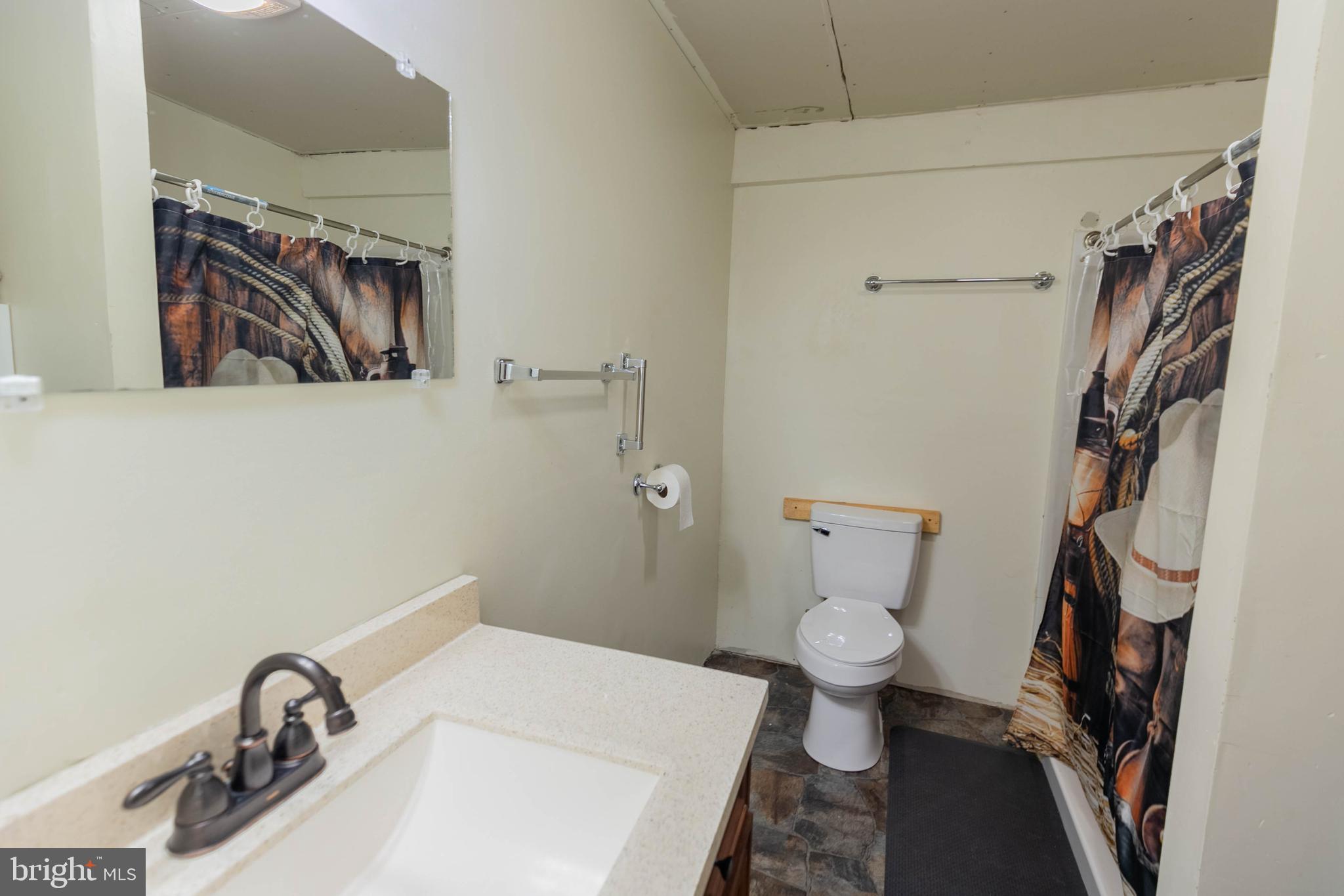 LAKE LAND OR - Residential