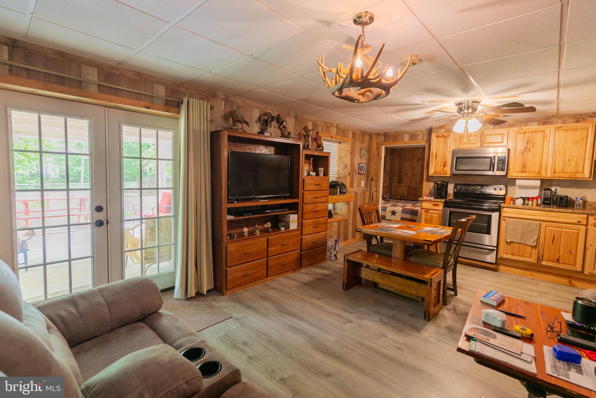 LAKE LAND OR - Residential