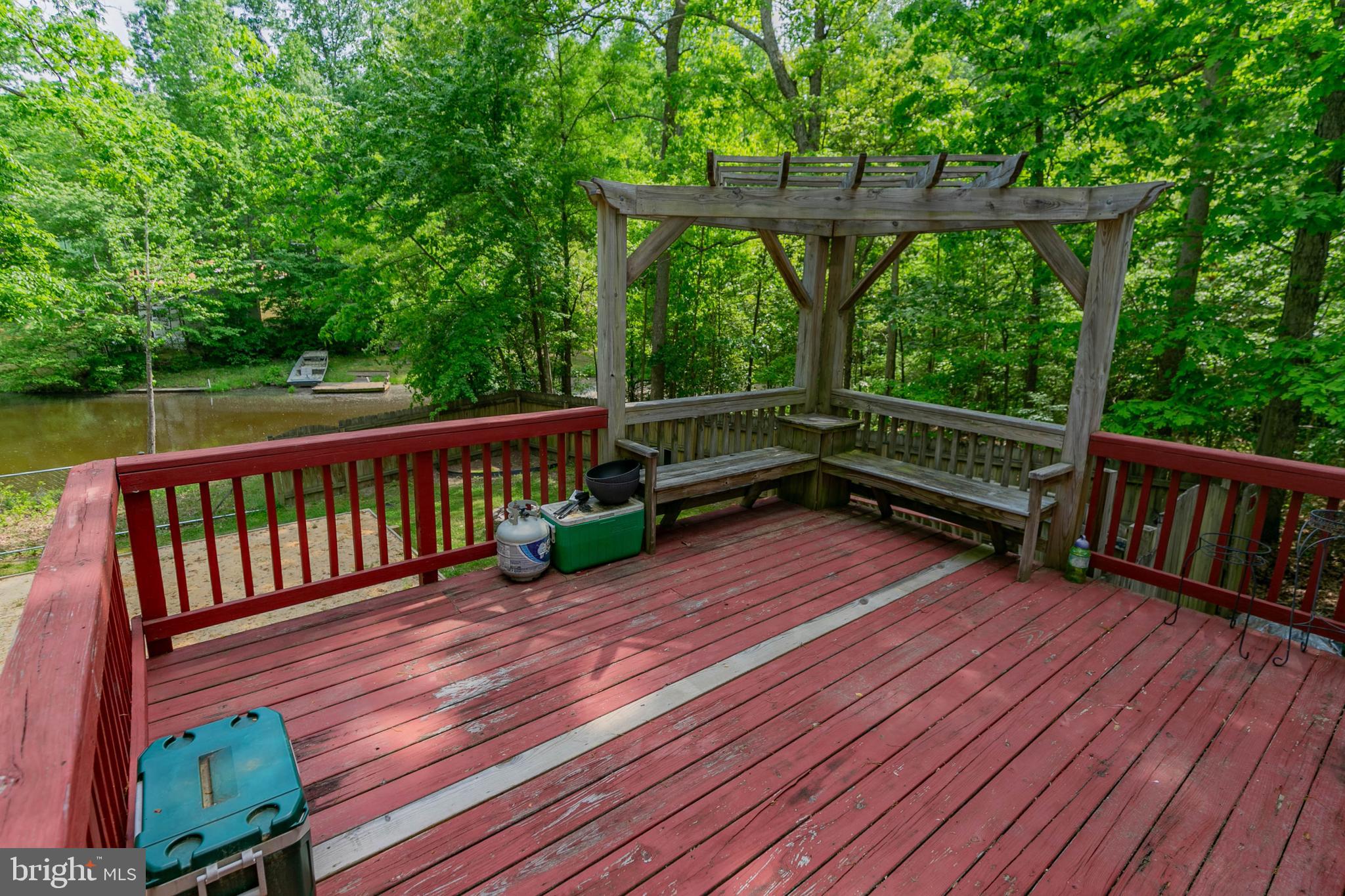 LAKE LAND OR - Residential