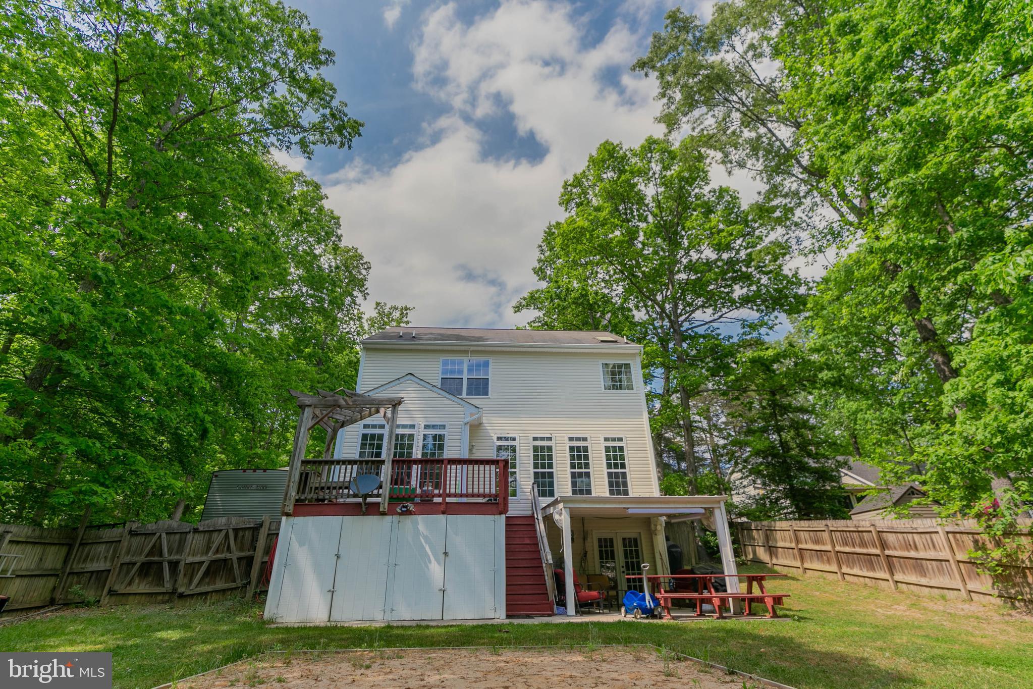 LAKE LAND OR - Residential