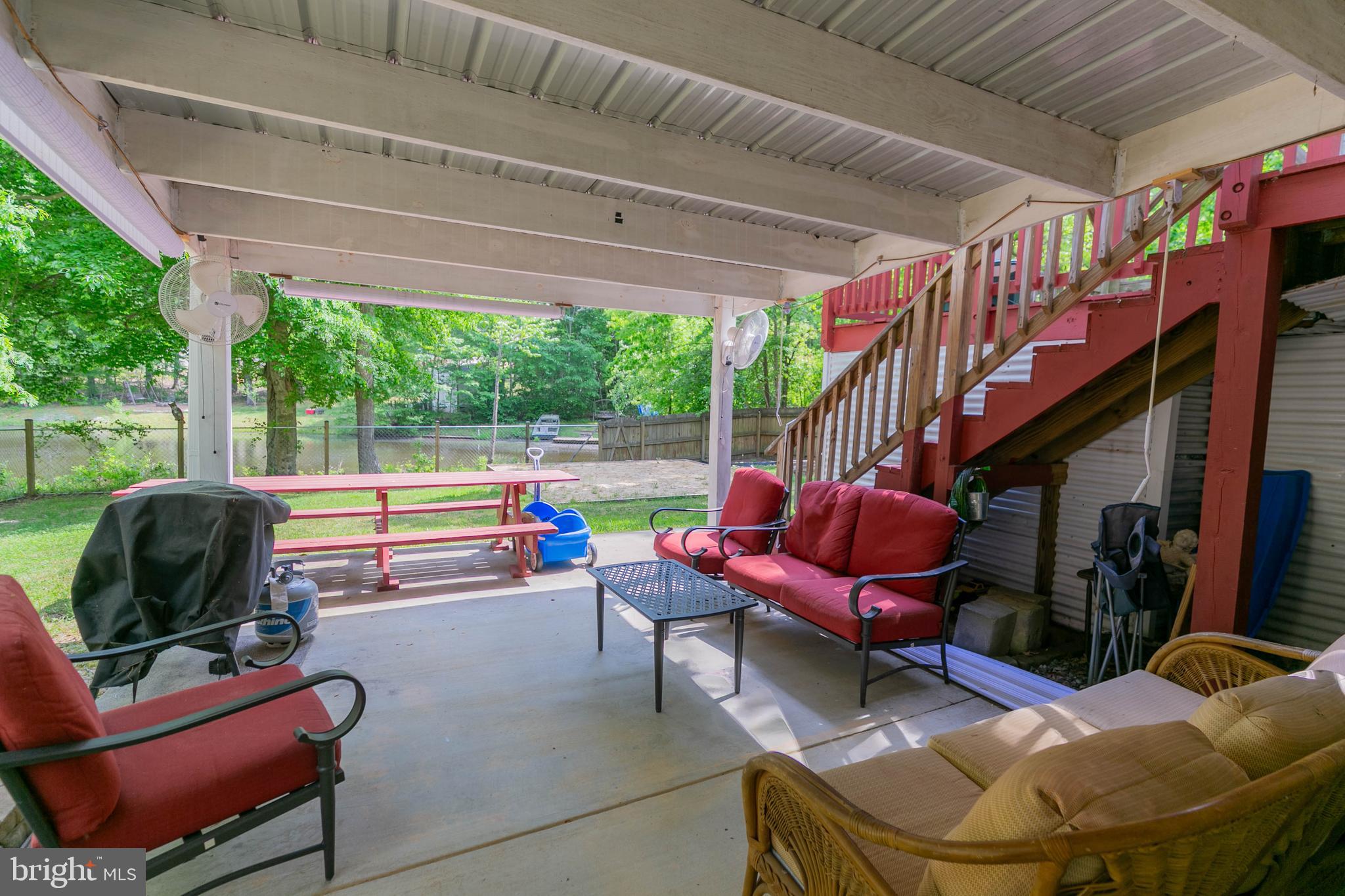 LAKE LAND OR - Residential