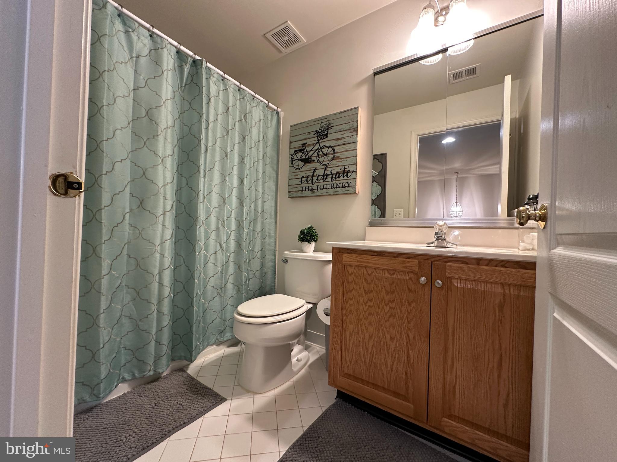 DOMINION VALLEY COUNTRY CLUB - Residential Lease