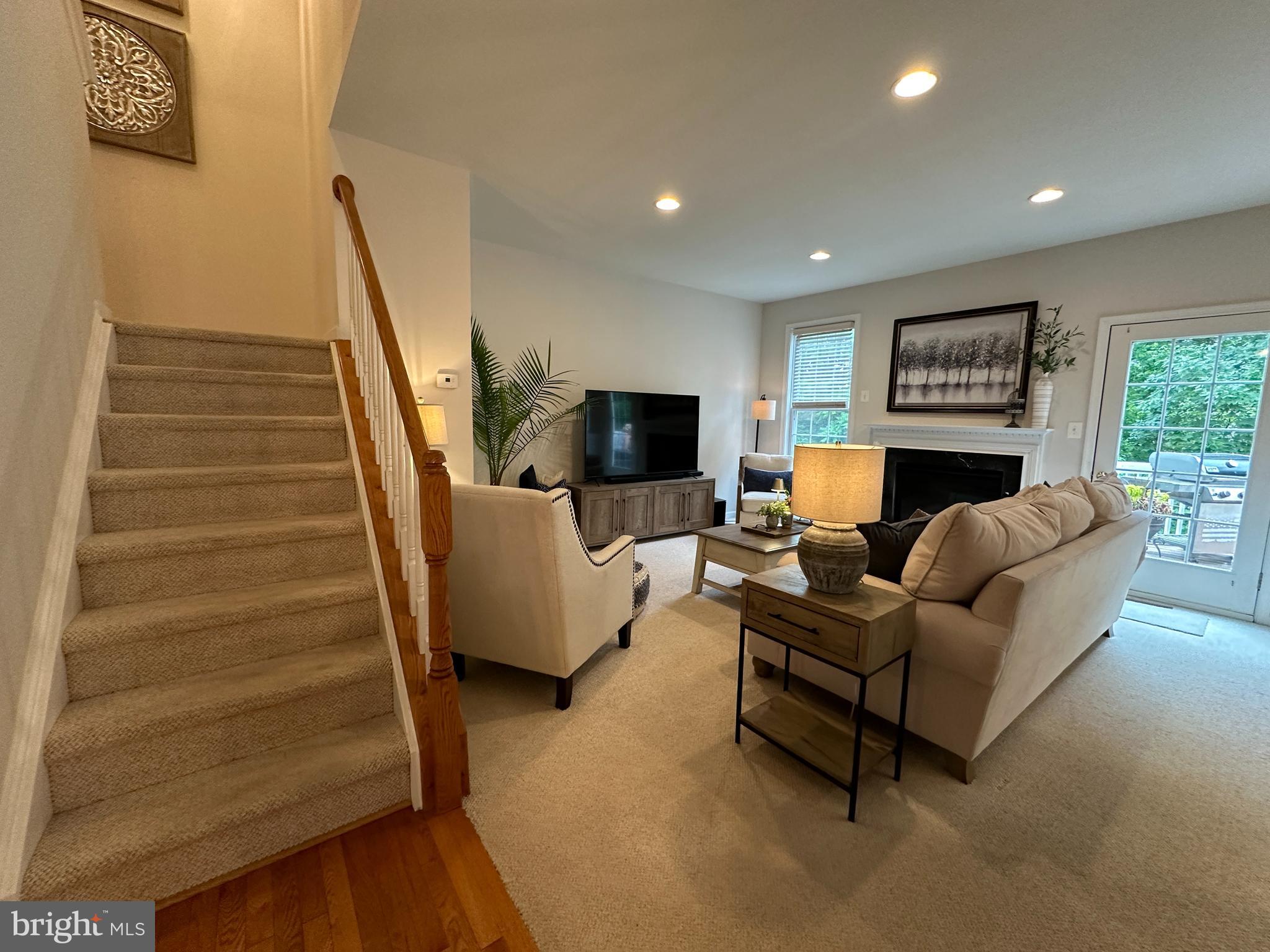 DOMINION VALLEY COUNTRY CLUB - Residential Lease