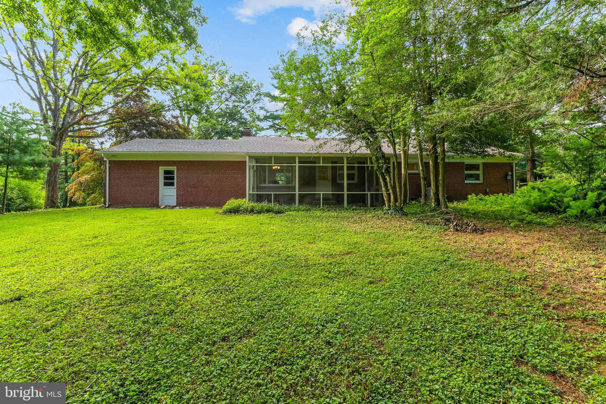 SHETLAND HILLS - Residential