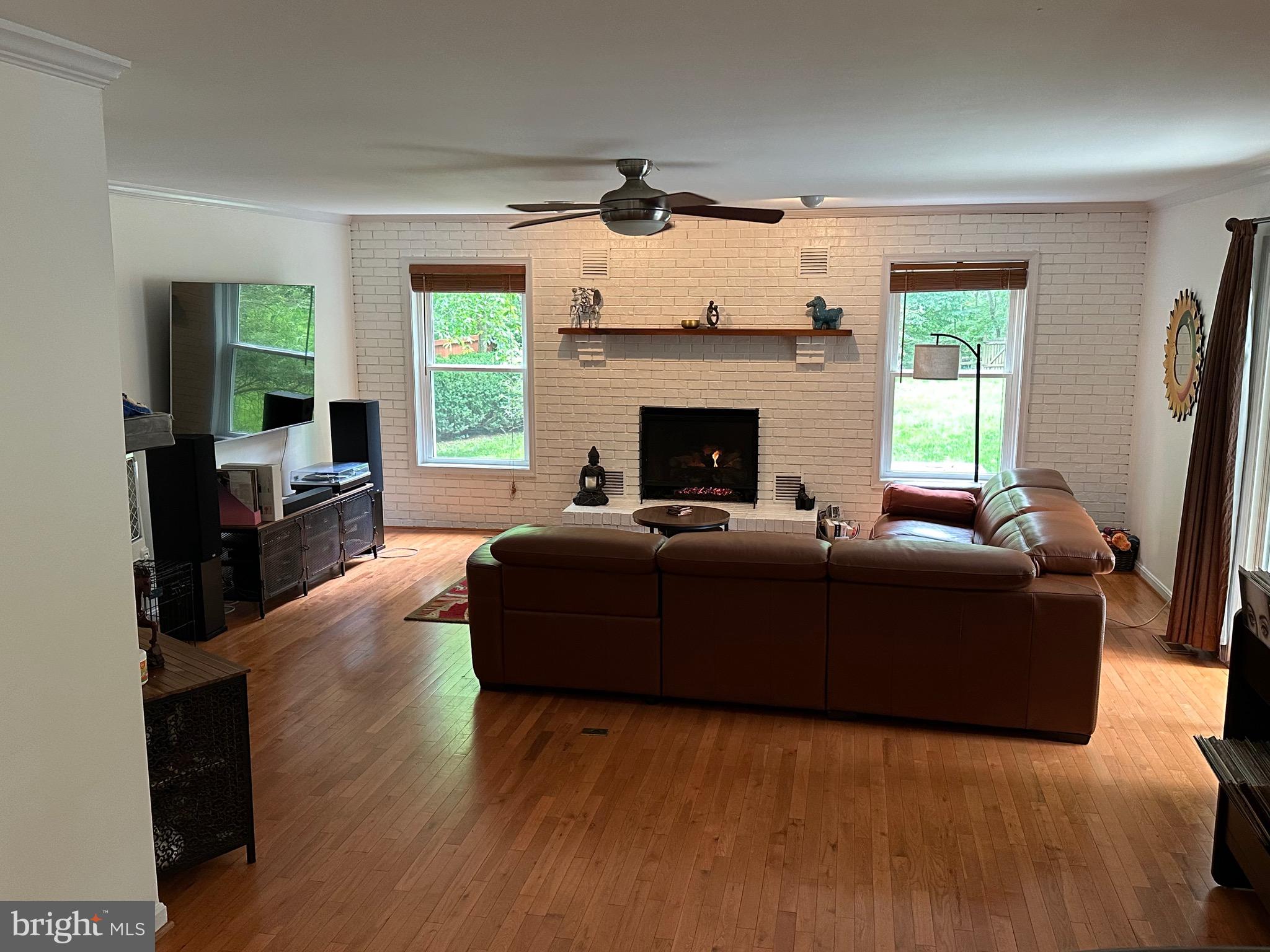 5107 BRENTWOOD FARM DRIVE