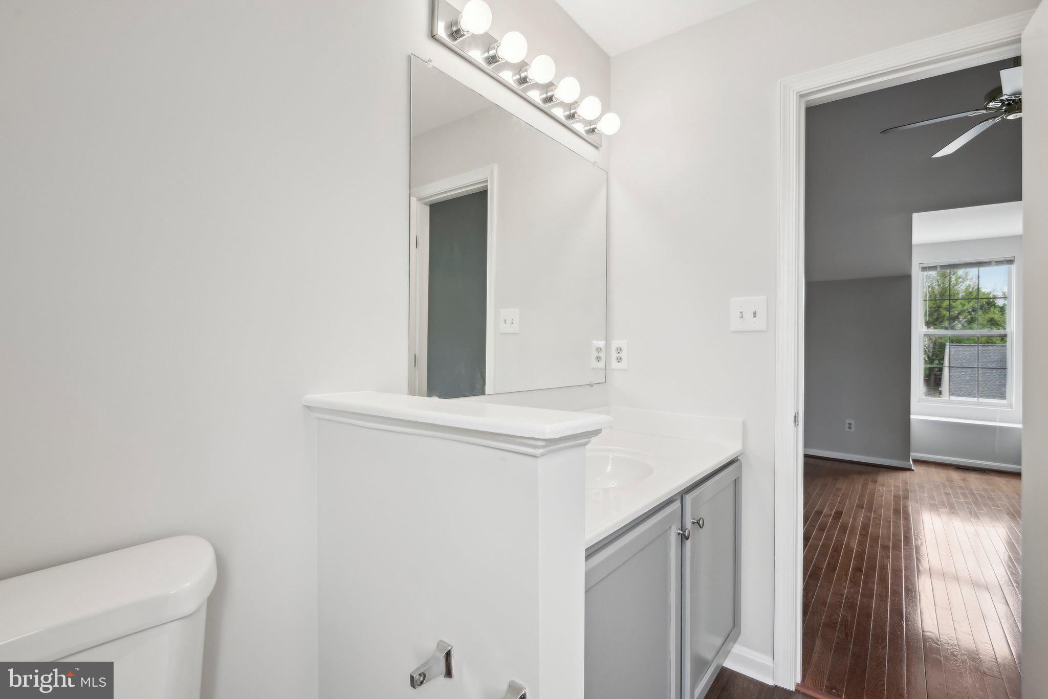 CENTER RIDGE - Residential