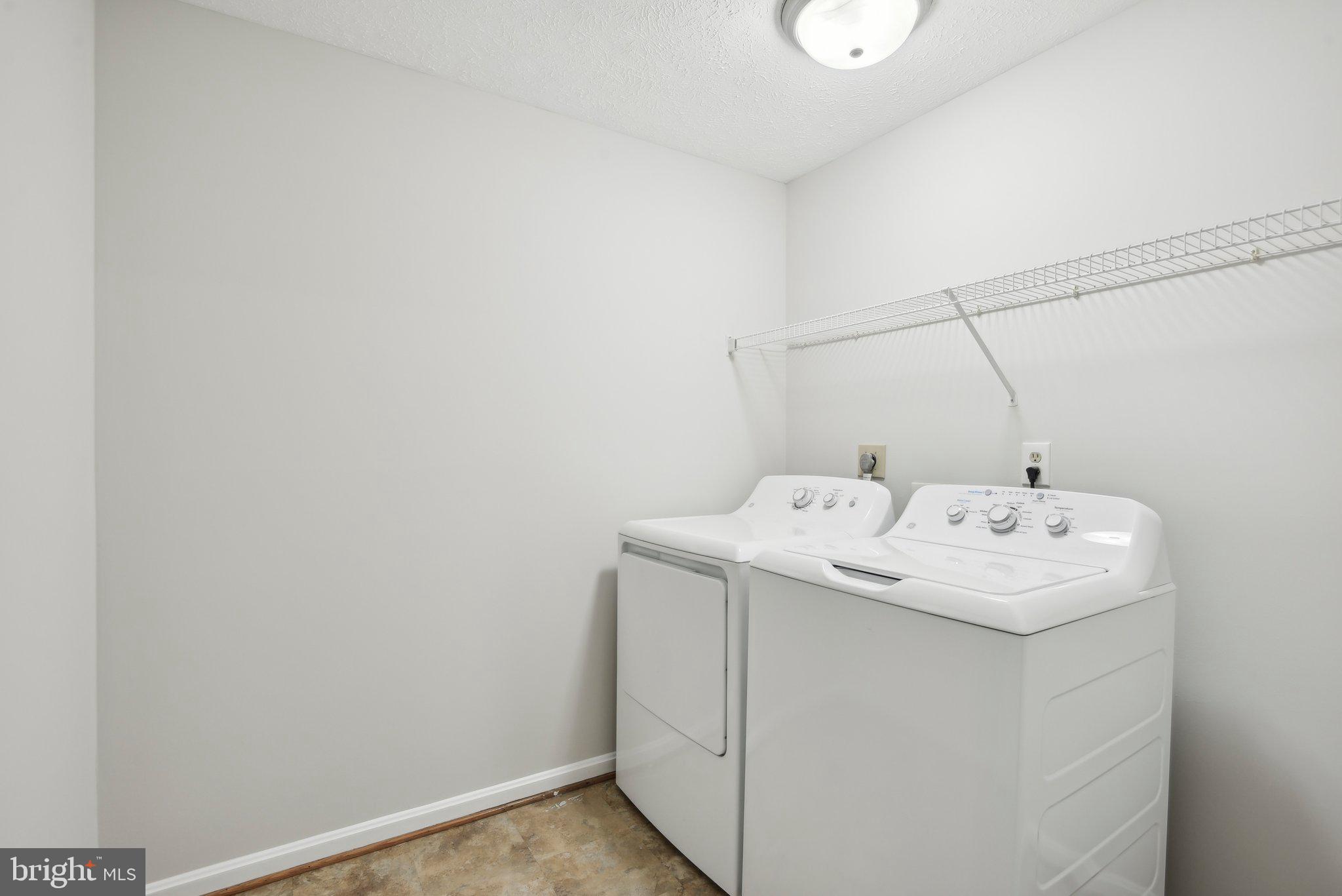 CENTER RIDGE - Residential