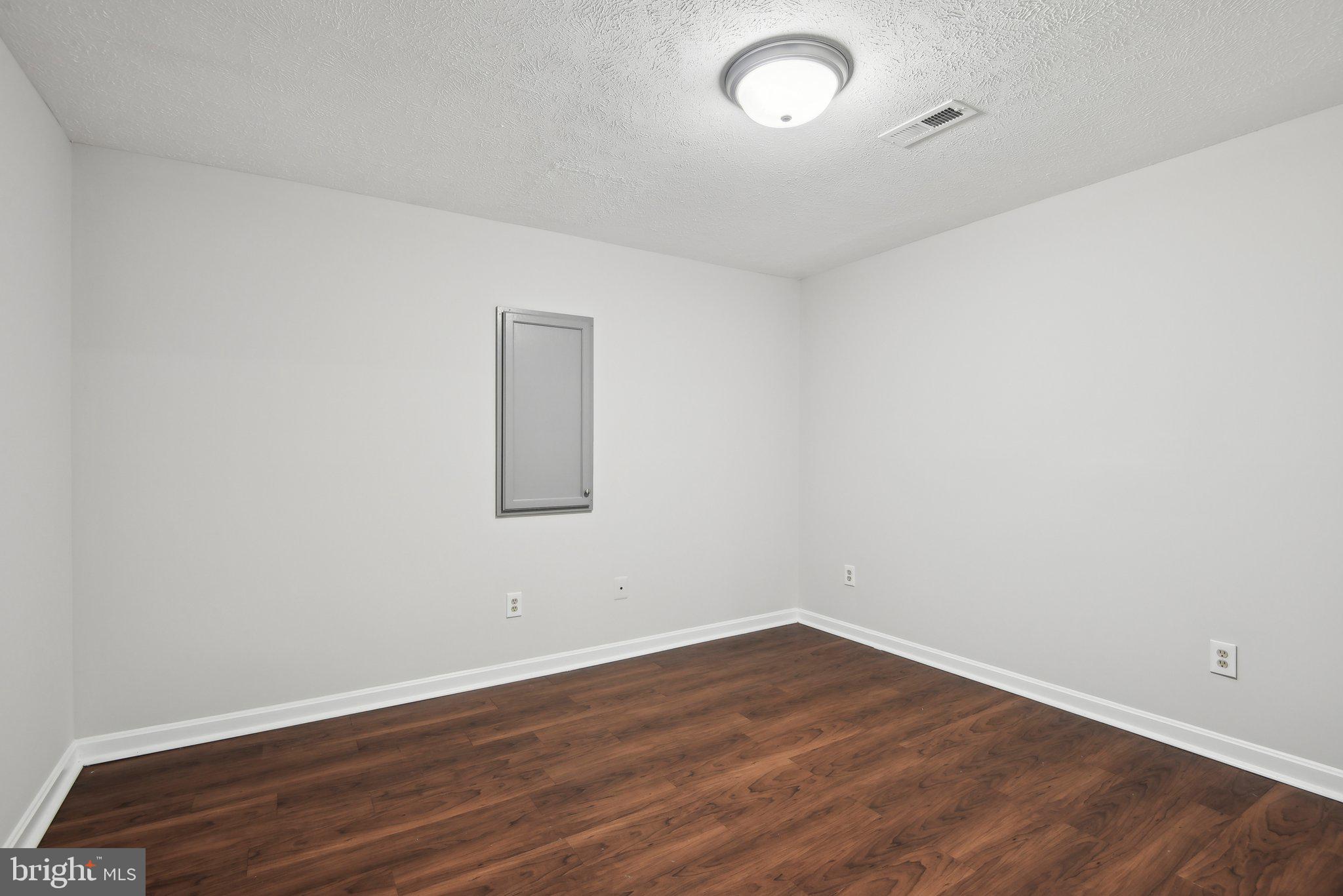 CENTER RIDGE - Residential