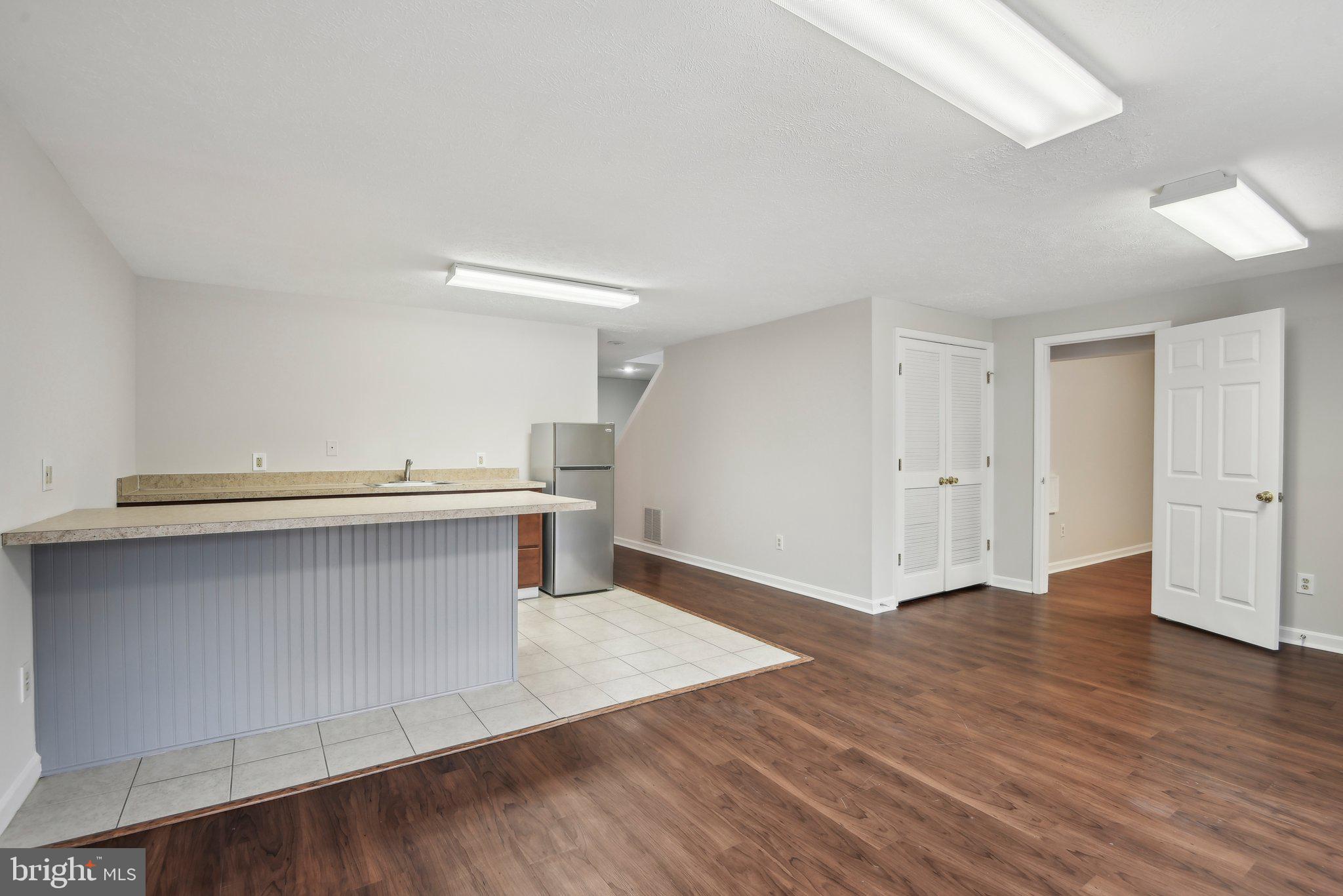 CENTER RIDGE - Residential