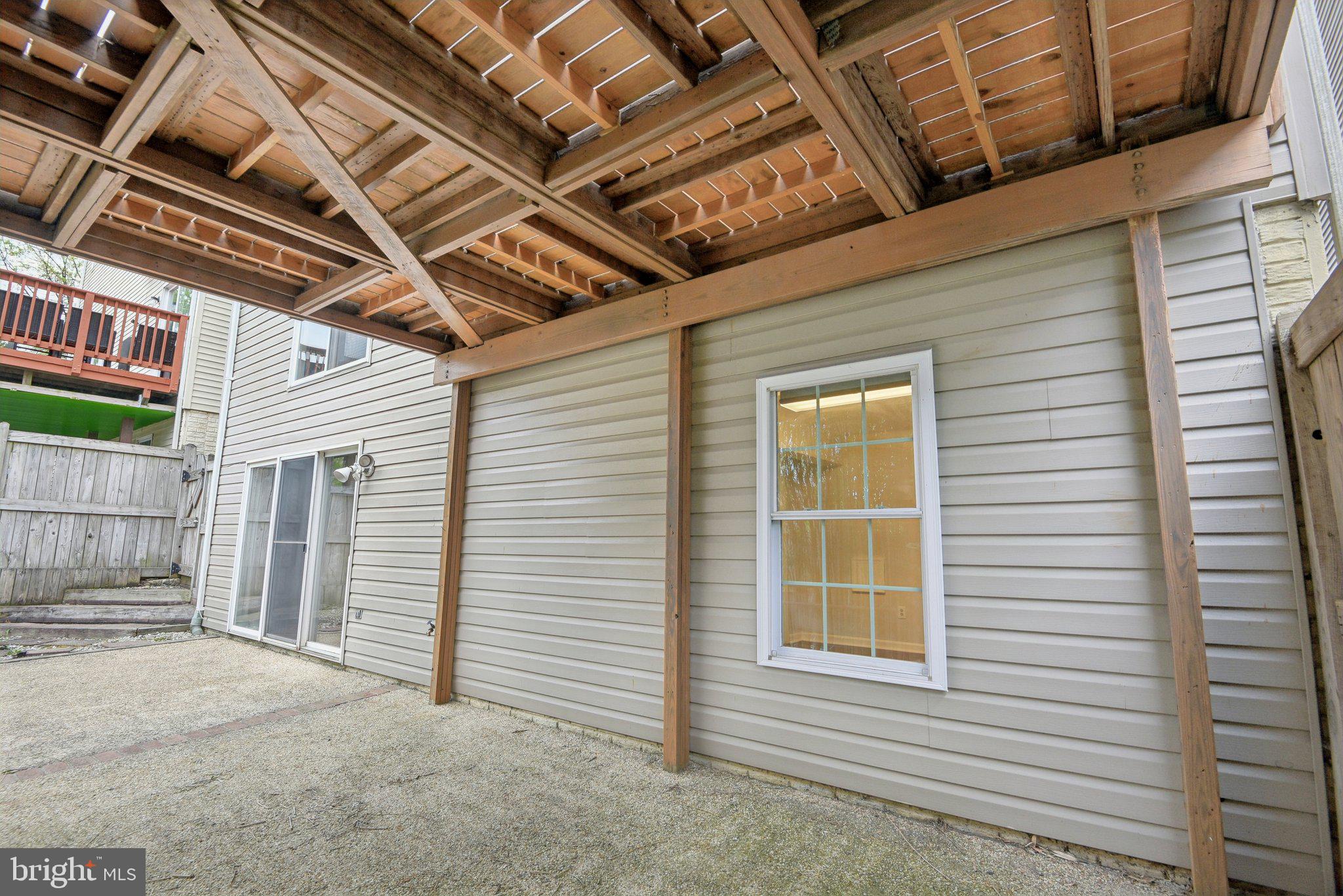 CENTER RIDGE - Residential