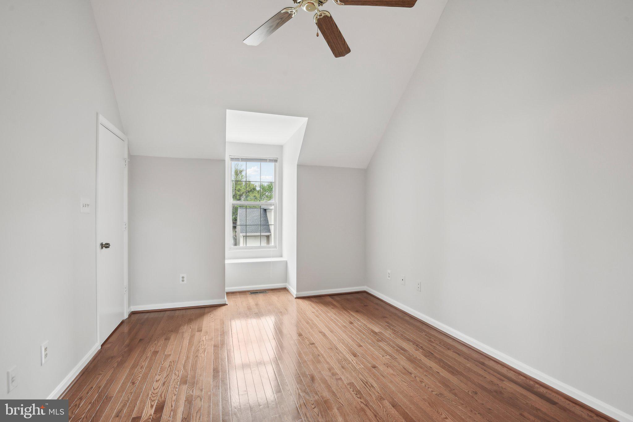 CENTER RIDGE - Residential