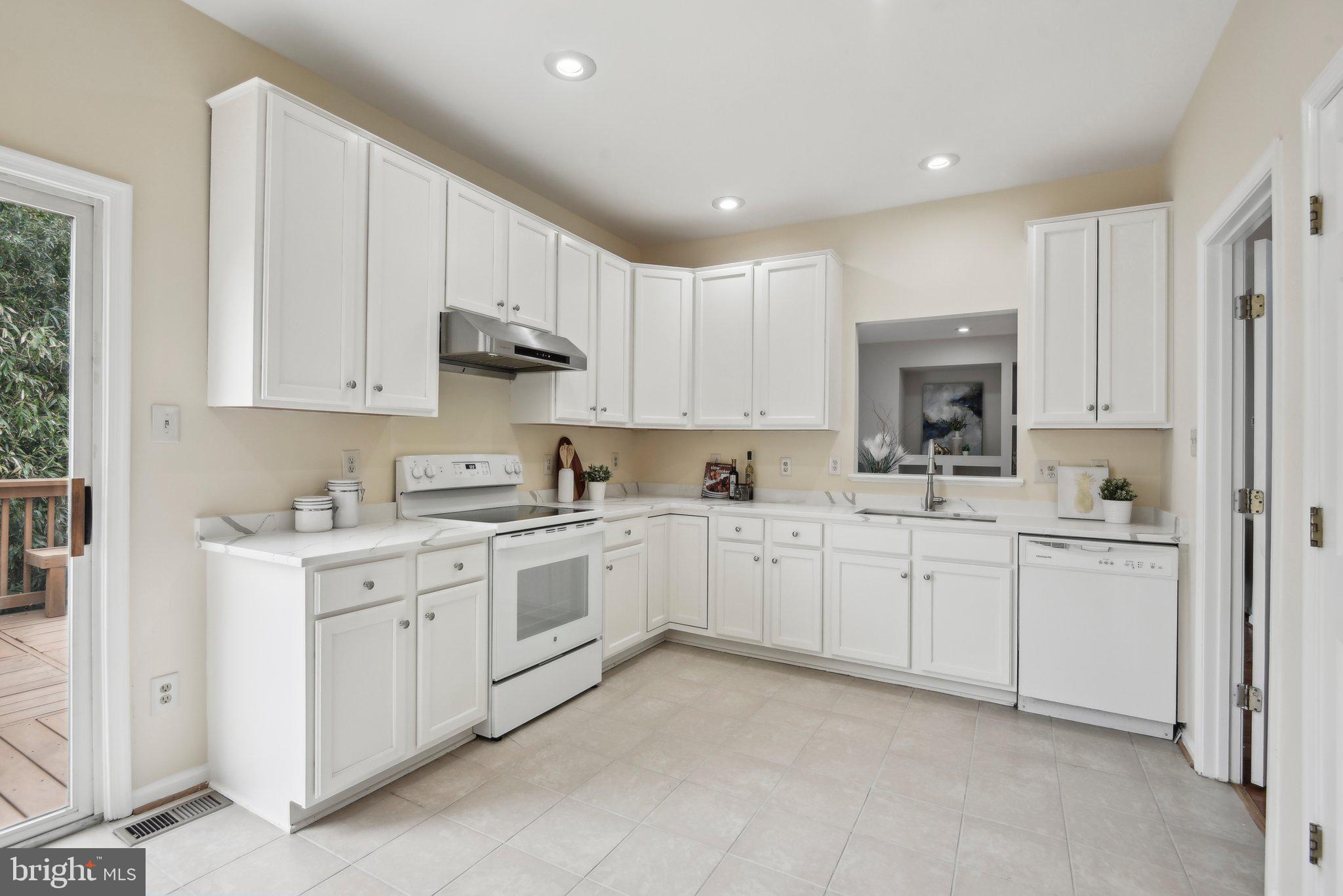 CENTER RIDGE - Residential