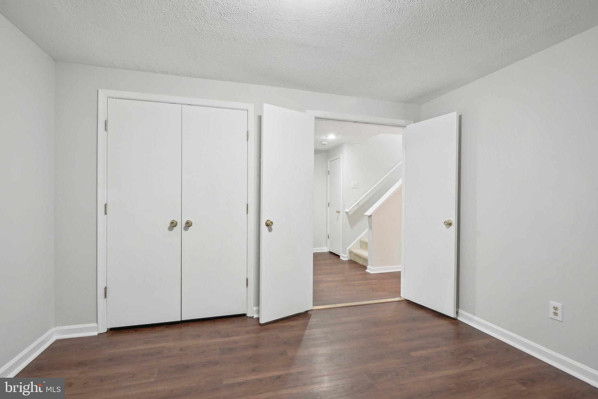 CENTER RIDGE - Residential