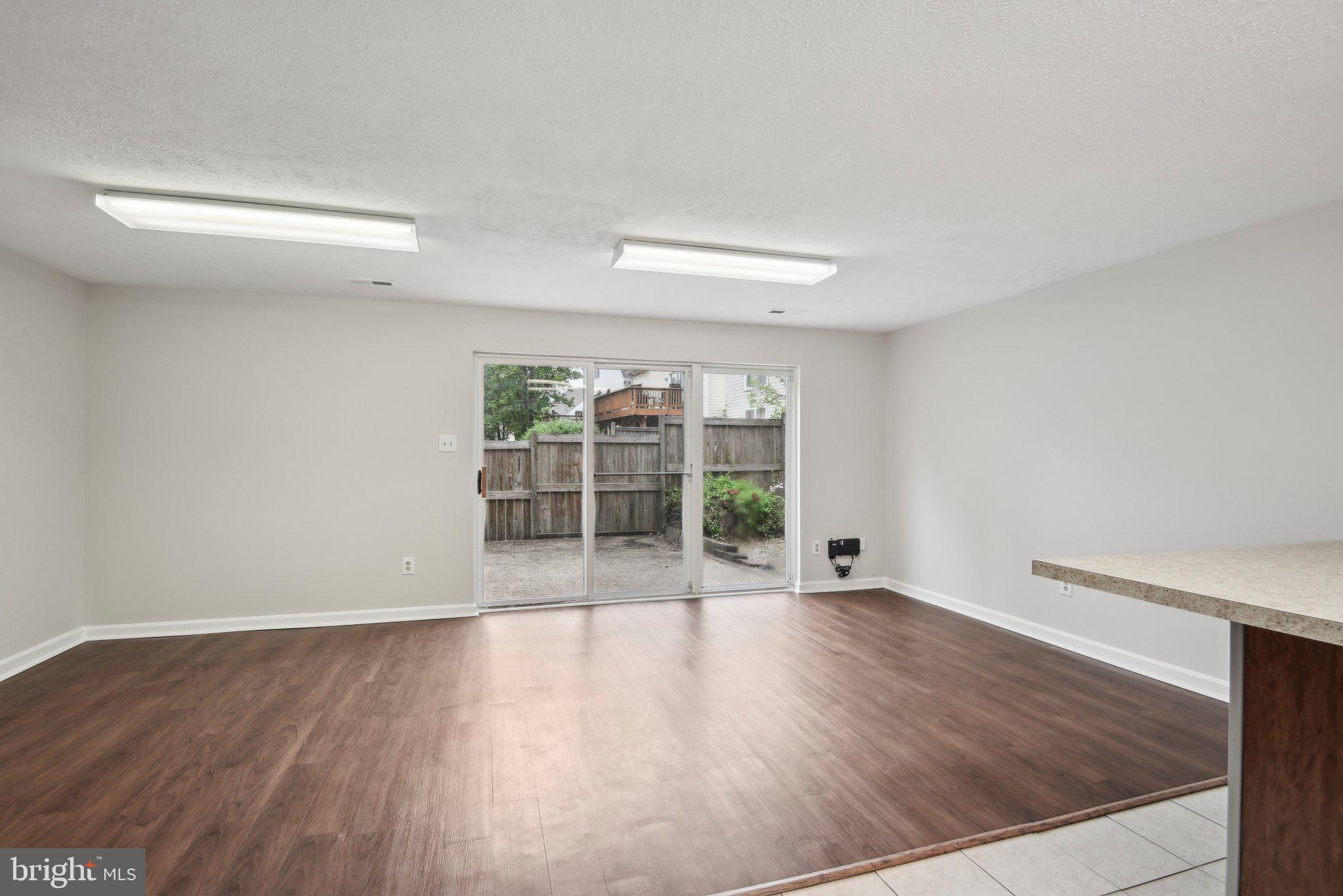 CENTER RIDGE - Residential