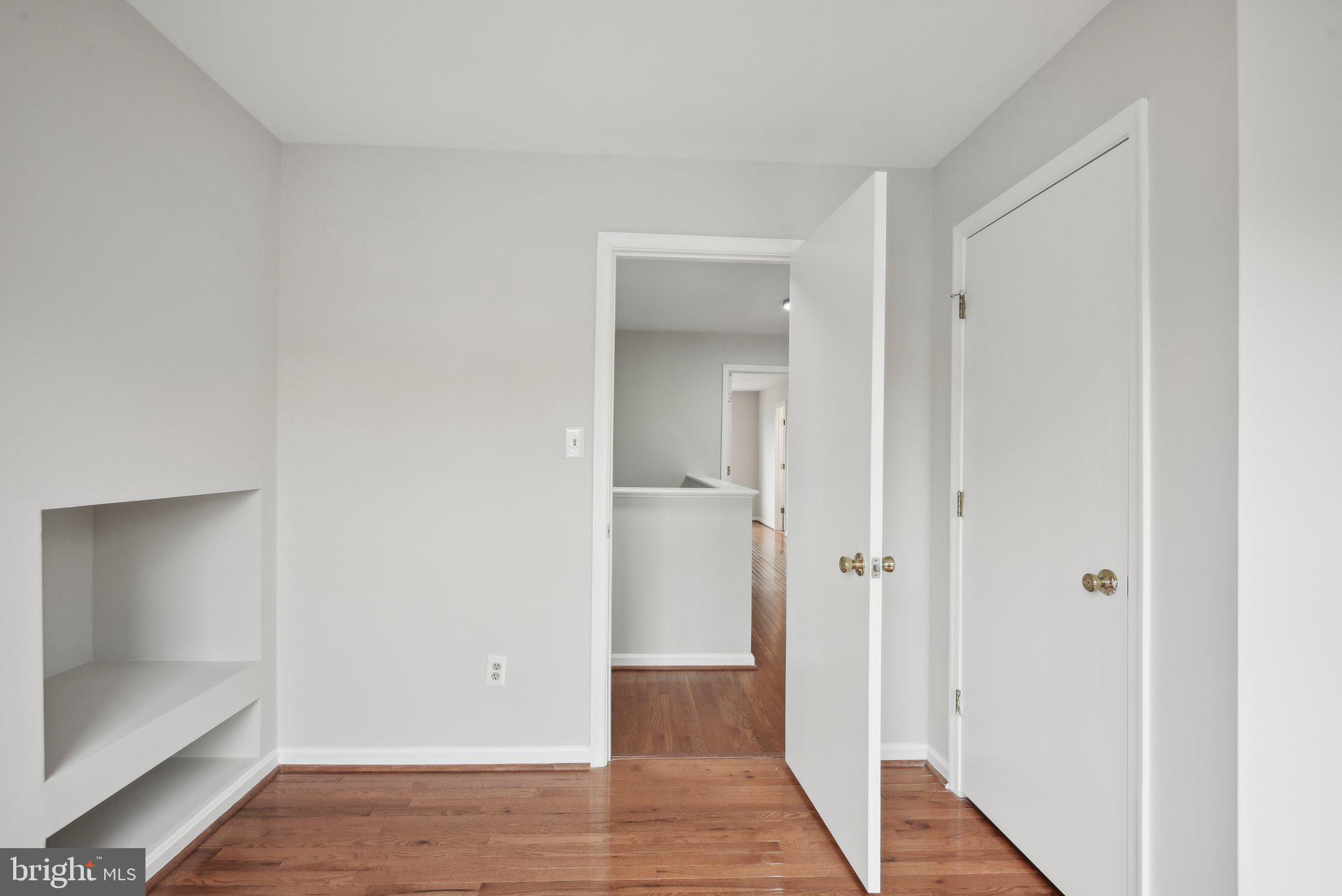 CENTER RIDGE - Residential