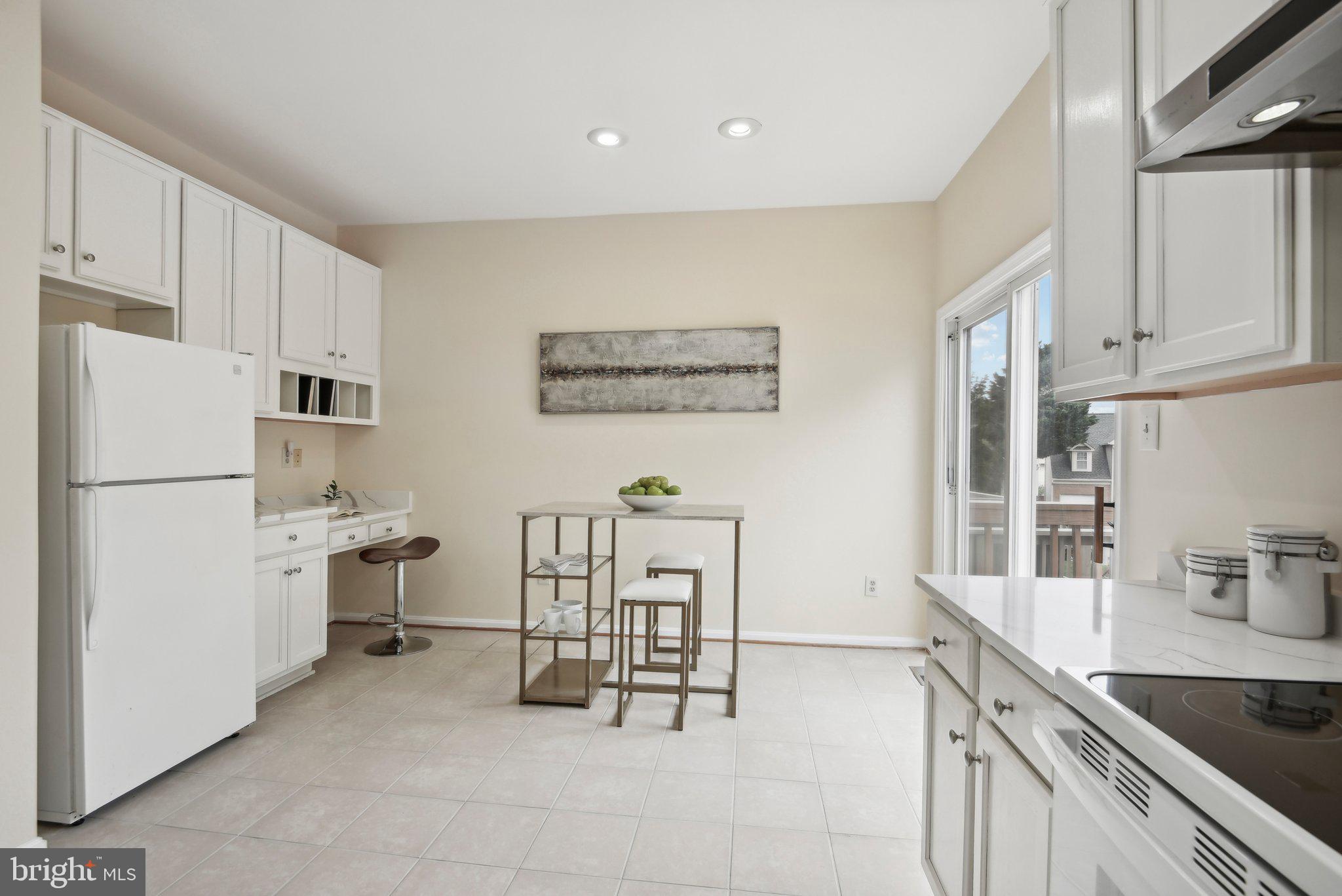 CENTER RIDGE - Residential