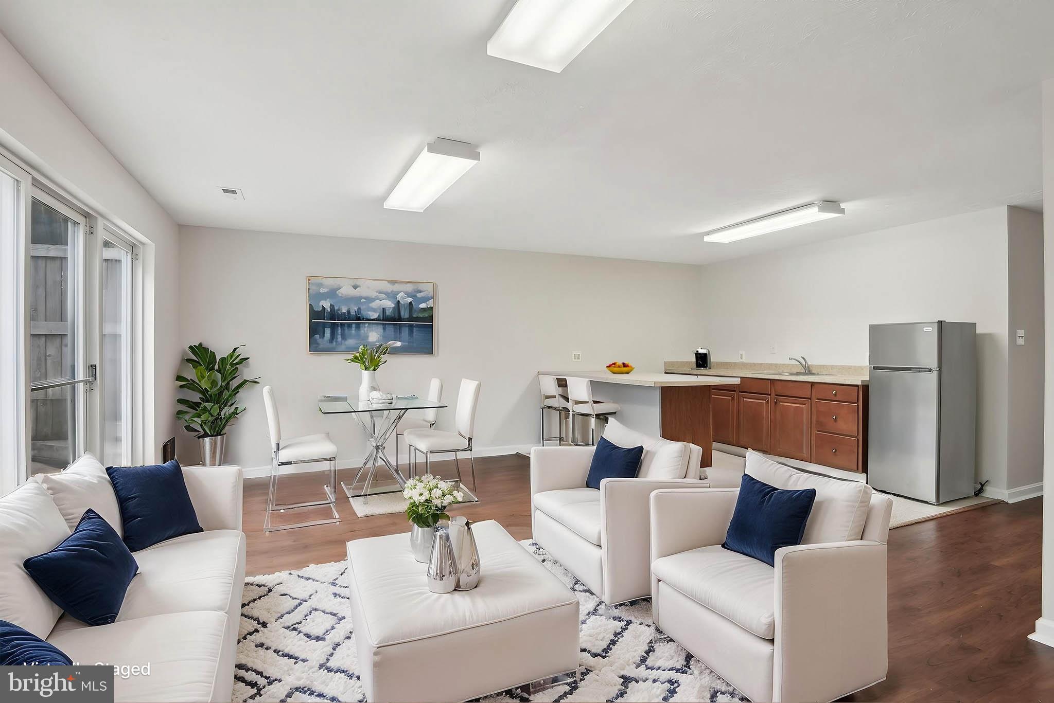 CENTER RIDGE - Residential