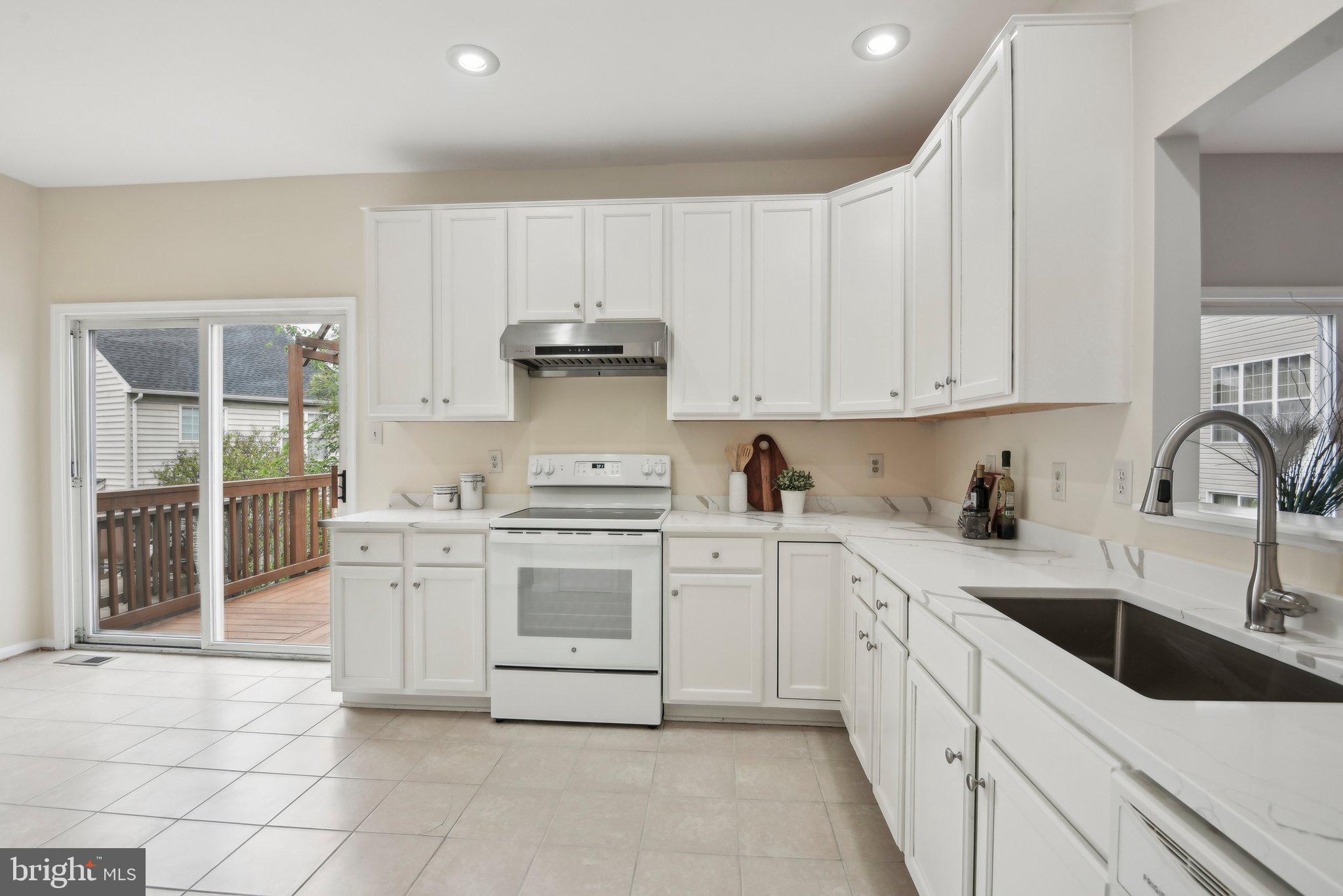 CENTER RIDGE - Residential