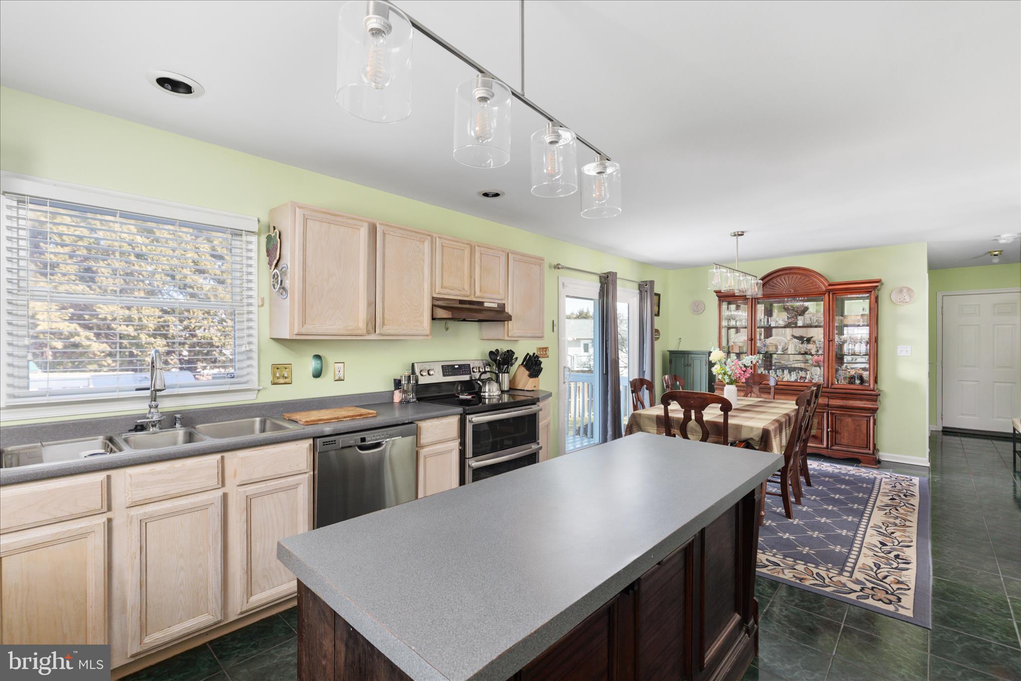 NADENBOUSCH HEIGHTS - Residential