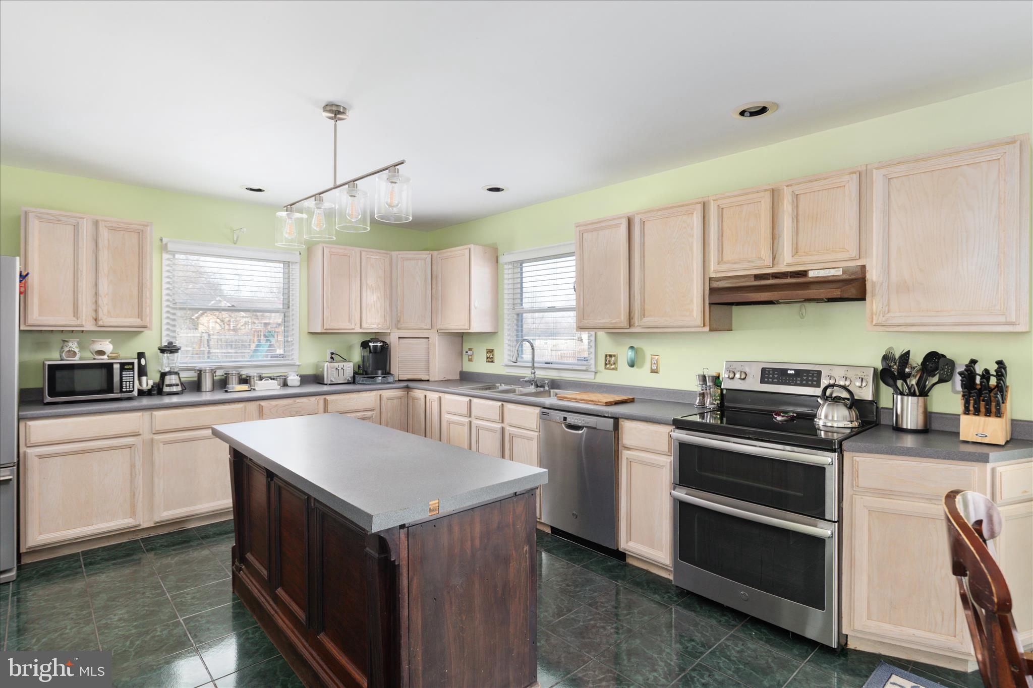 NADENBOUSCH HEIGHTS - Residential