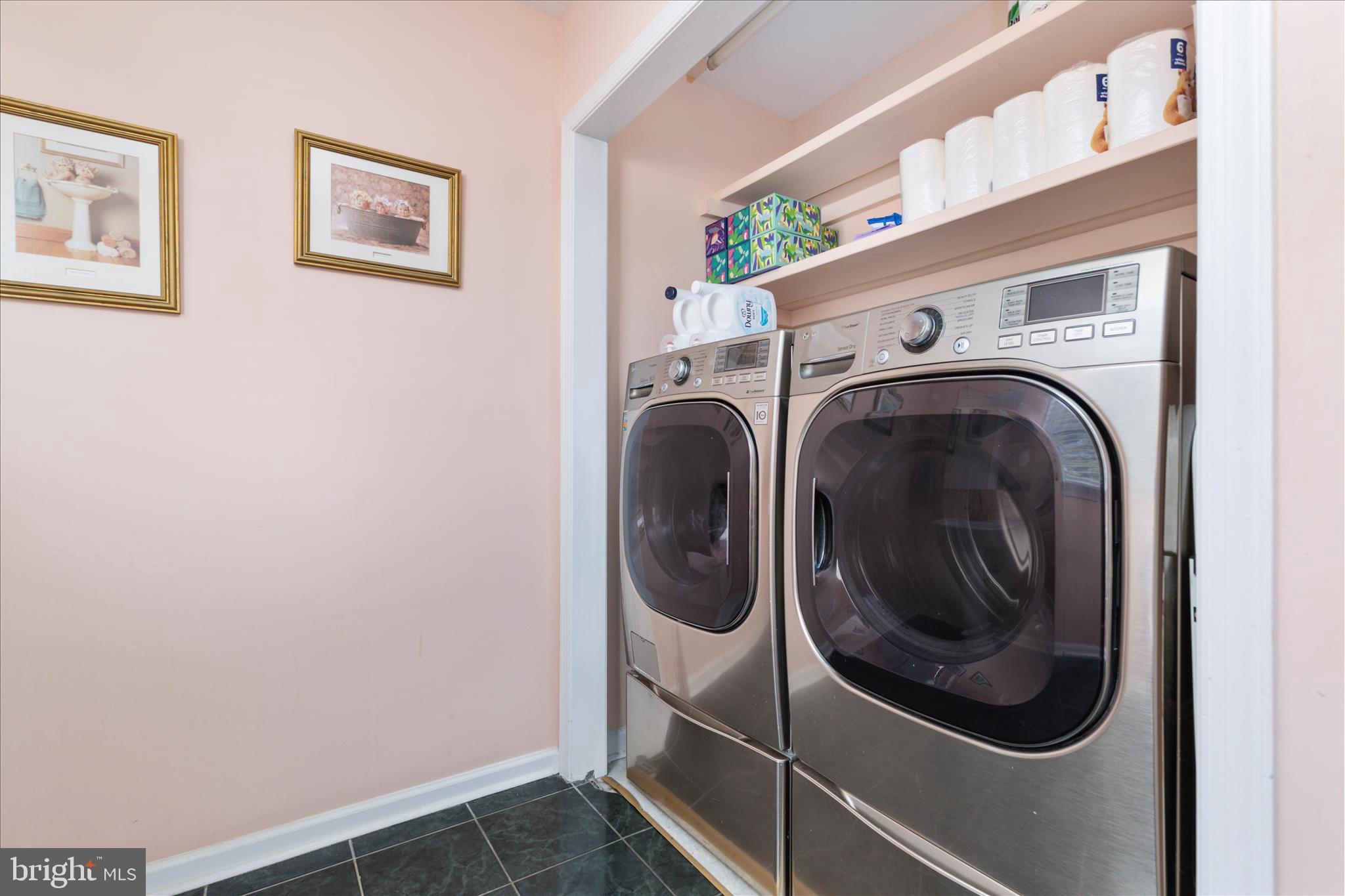 NADENBOUSCH HEIGHTS - Residential