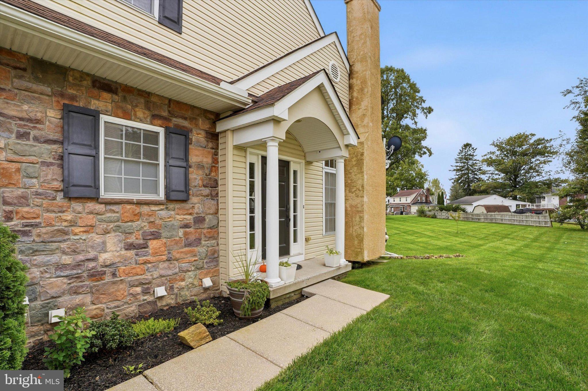 99 WAYNEBROOK DRIVE