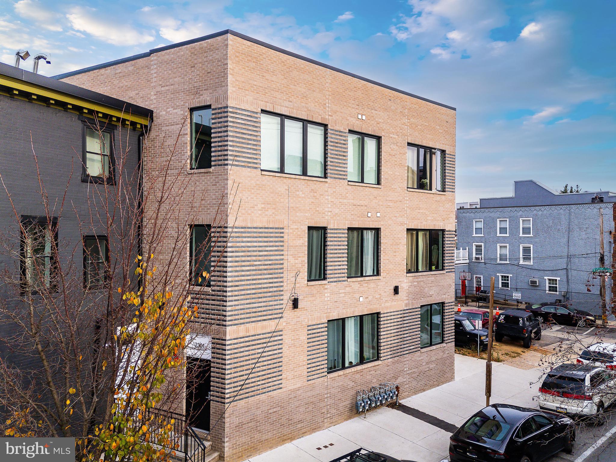2001 FRANKFORD AVENUE 5