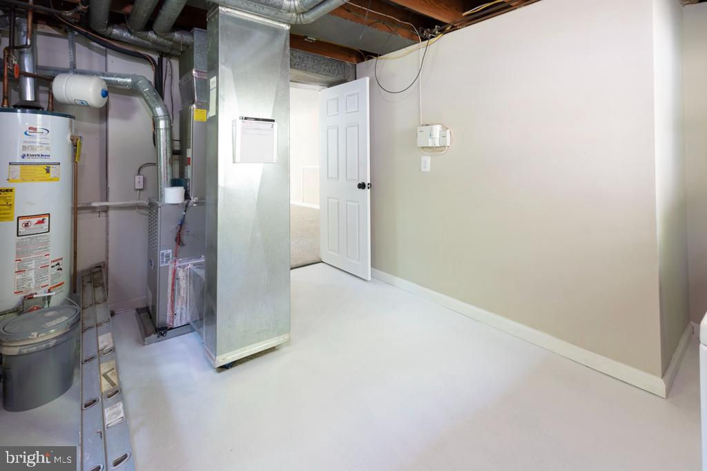 LYNNE ACRES - Residential