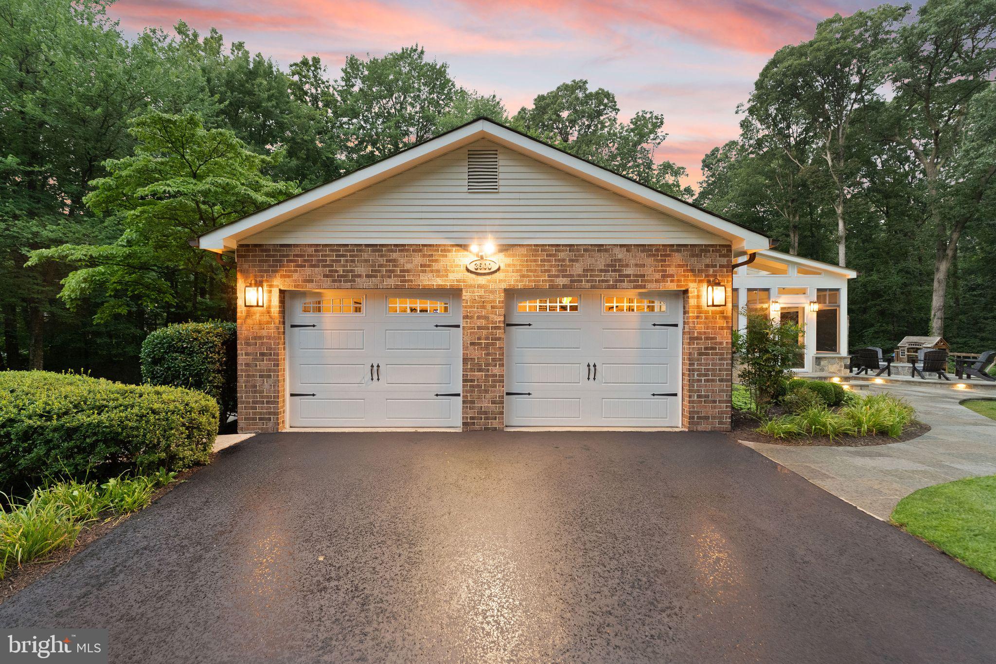 WAPLES MILL ESTATES - Residential