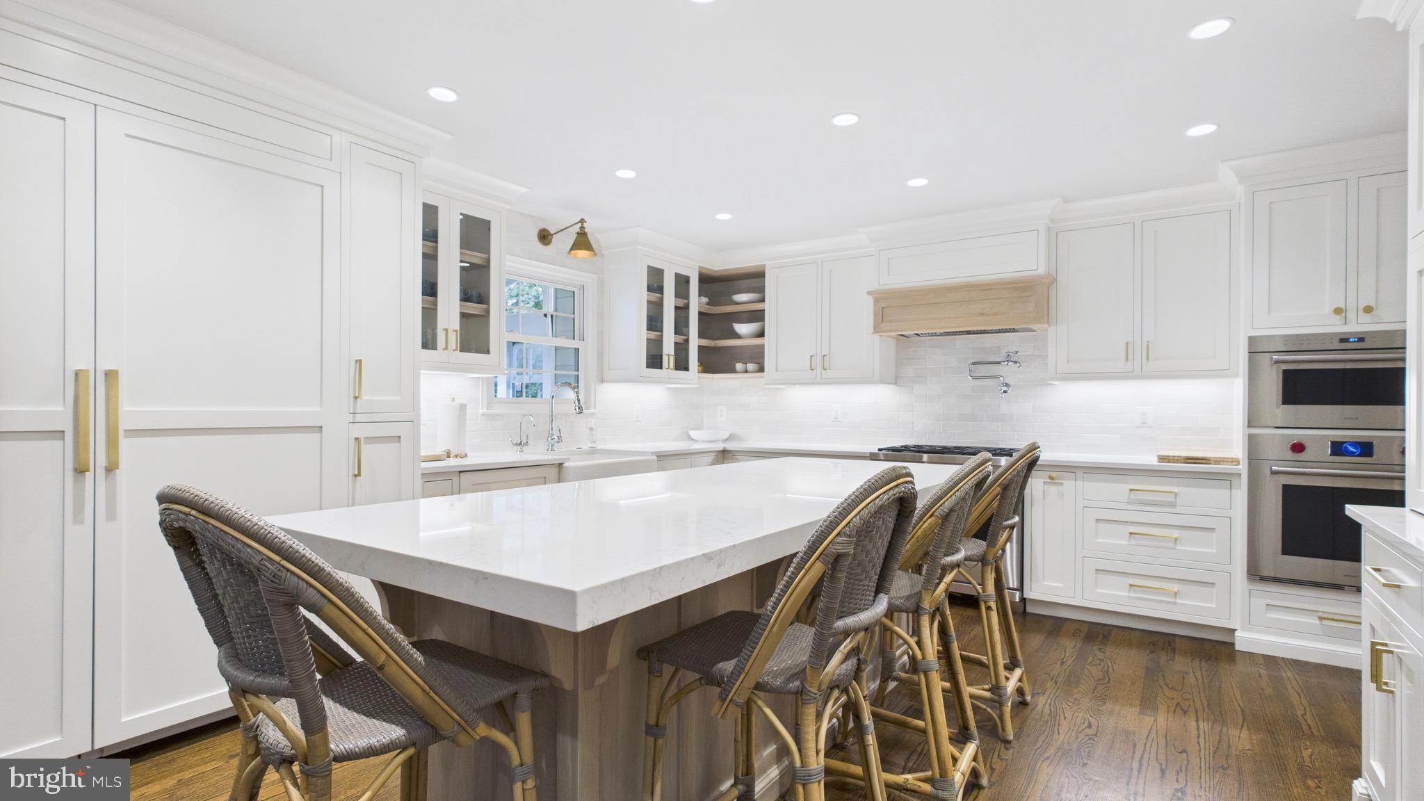 WAPLES MILL ESTATES - Residential