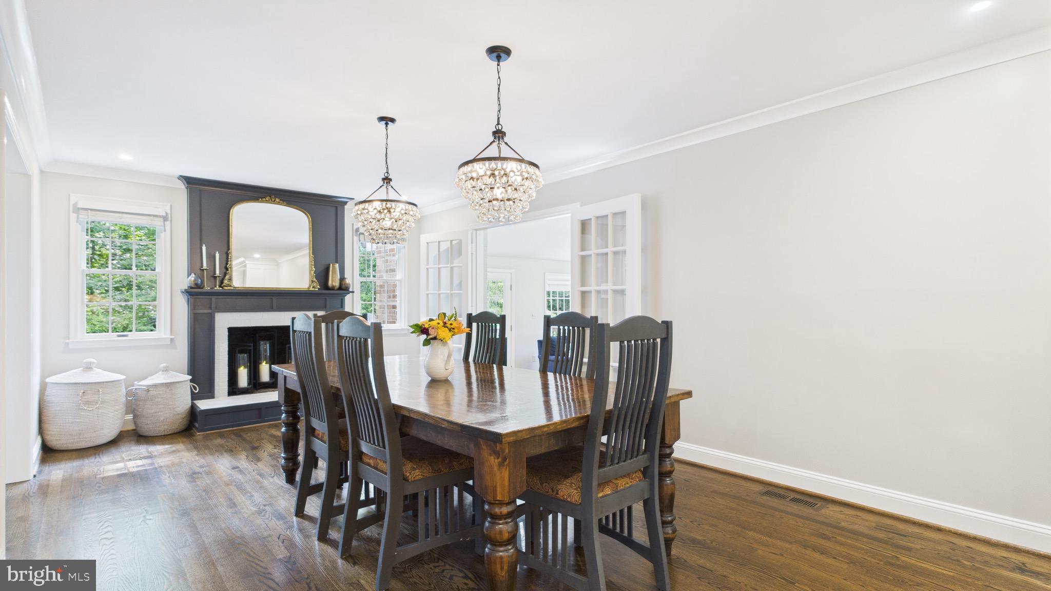 WAPLES MILL ESTATES - Residential