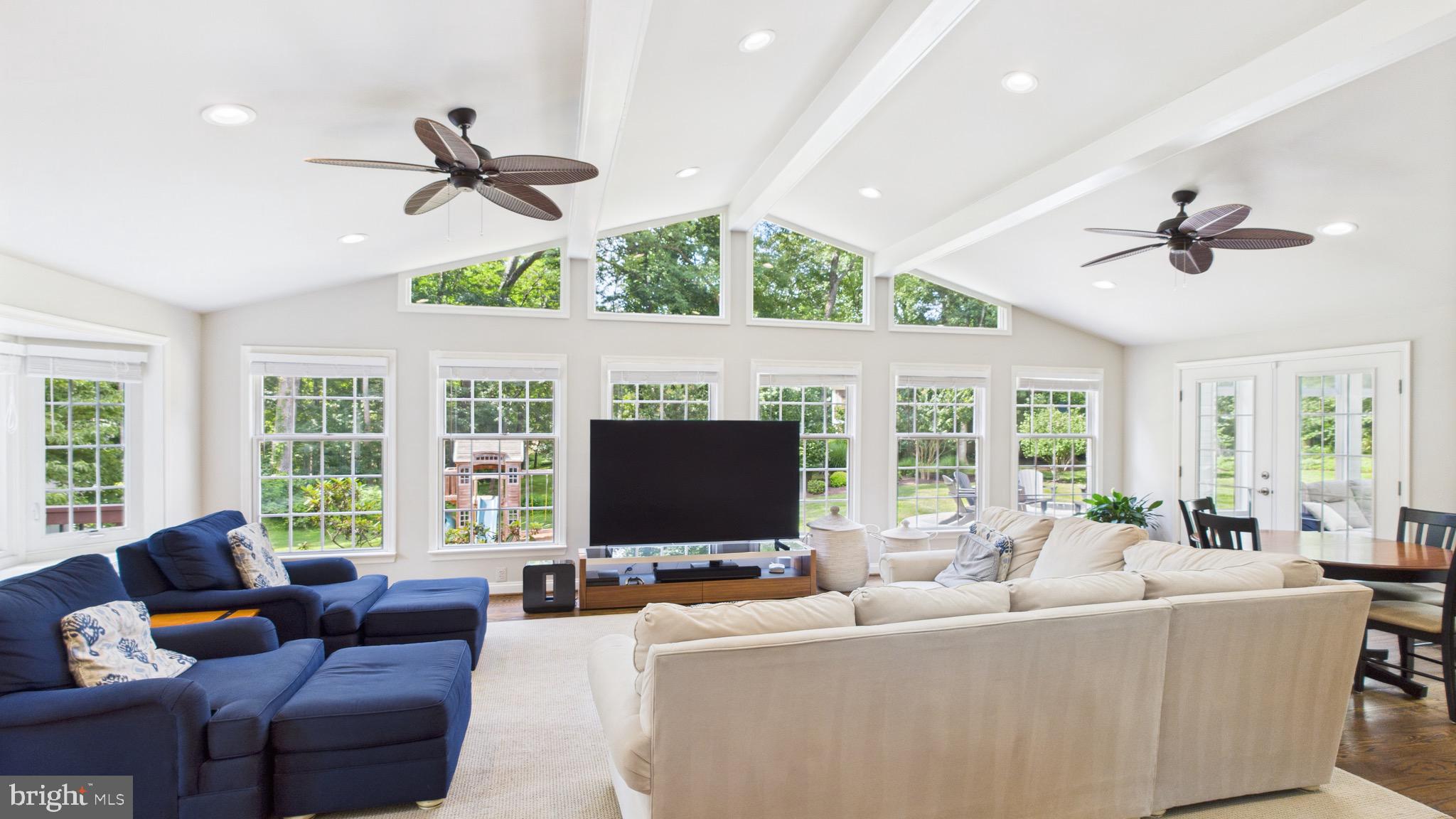 WAPLES MILL ESTATES - Residential