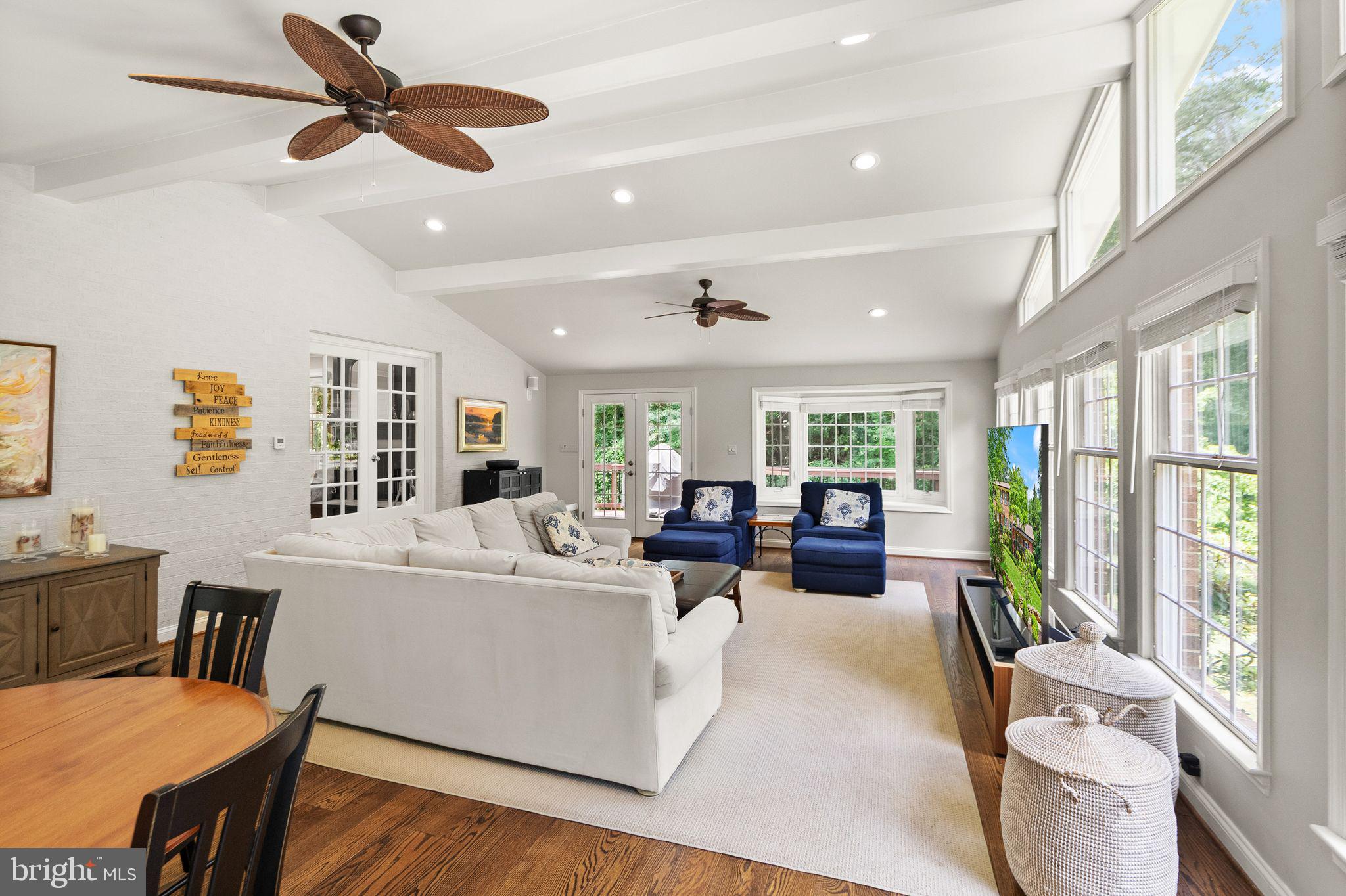 WAPLES MILL ESTATES - Residential