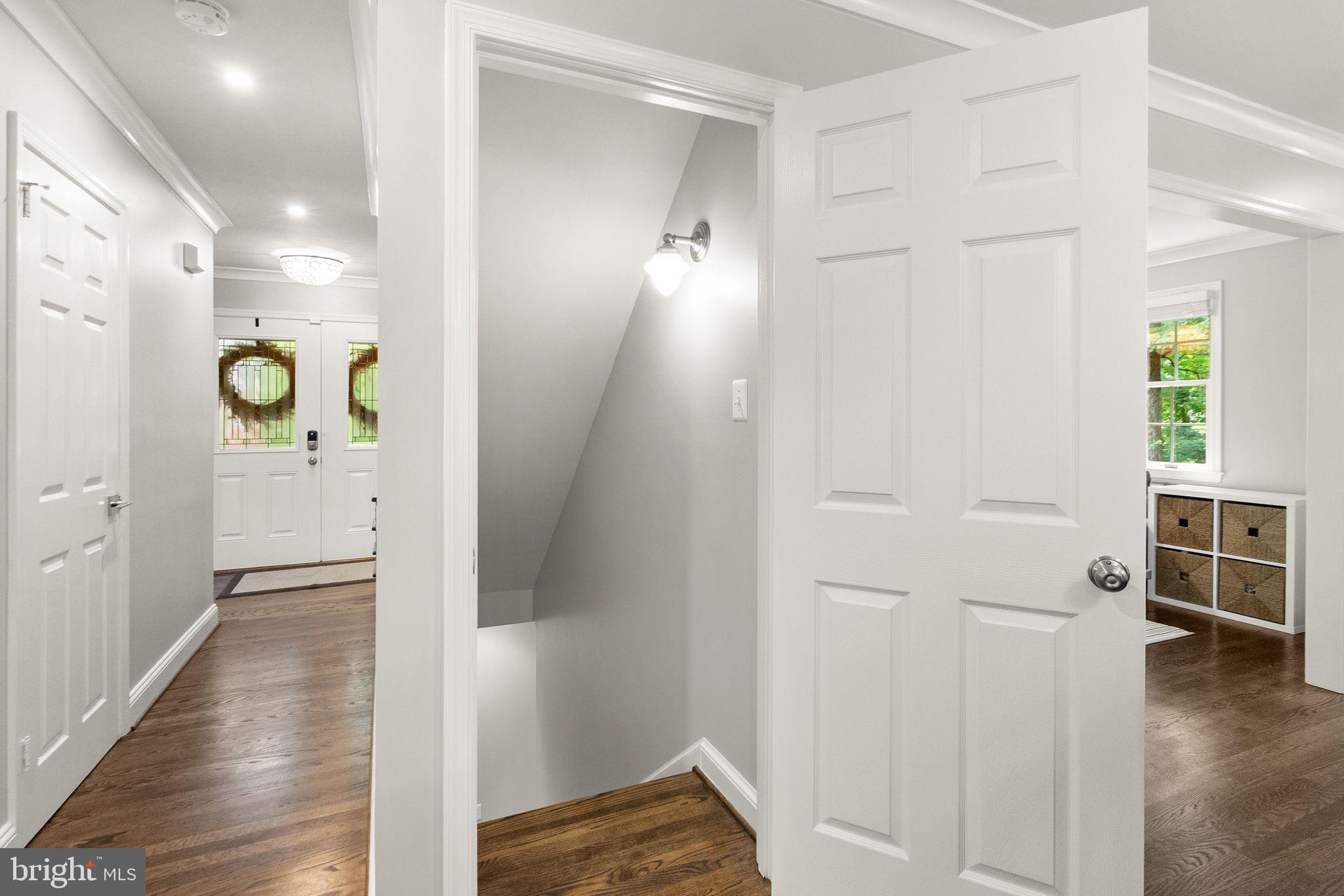 WAPLES MILL ESTATES - Residential