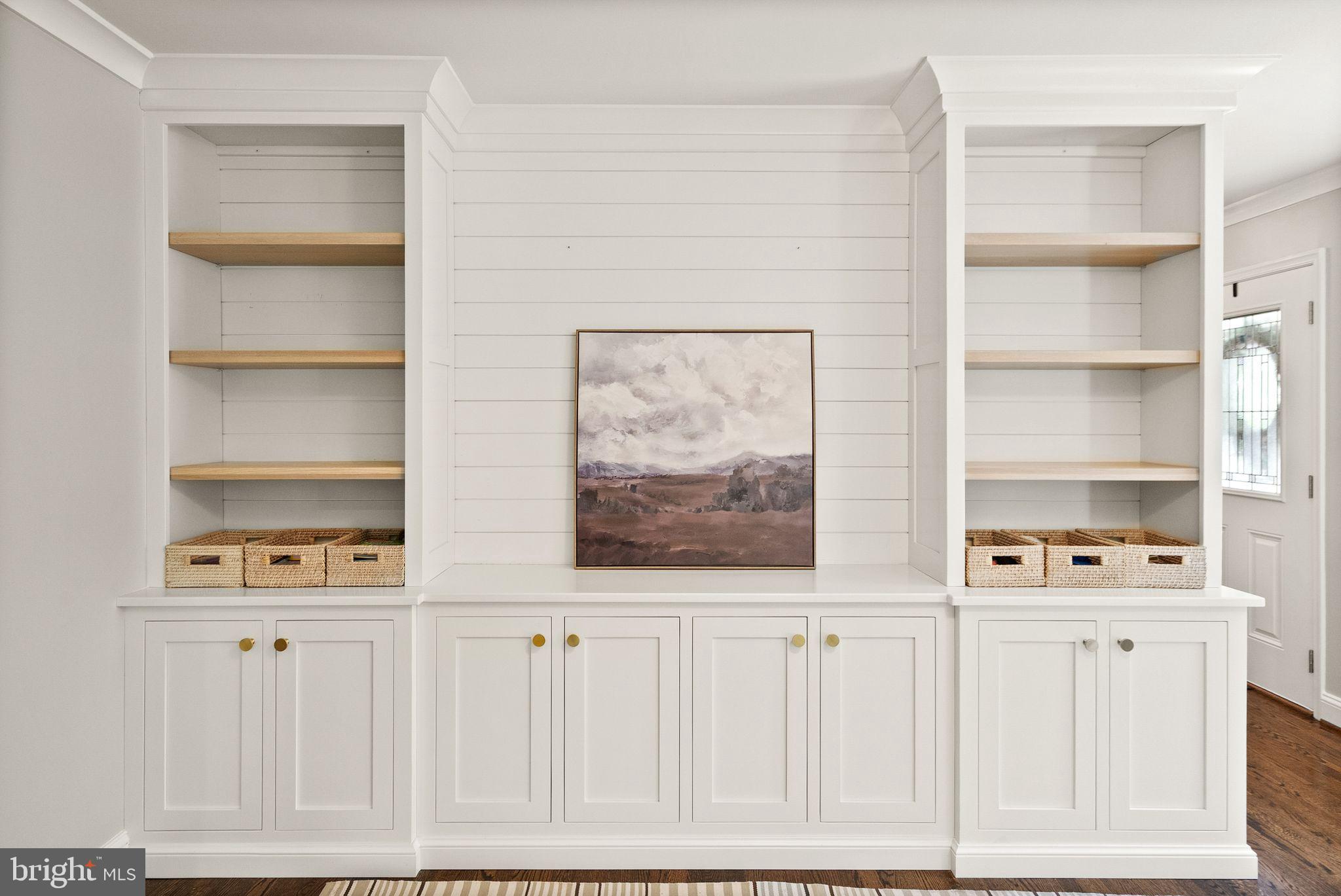 WAPLES MILL ESTATES - Residential