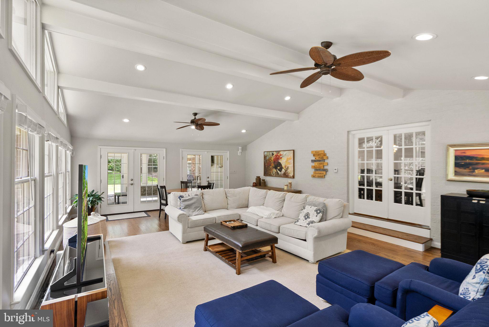 WAPLES MILL ESTATES - Residential