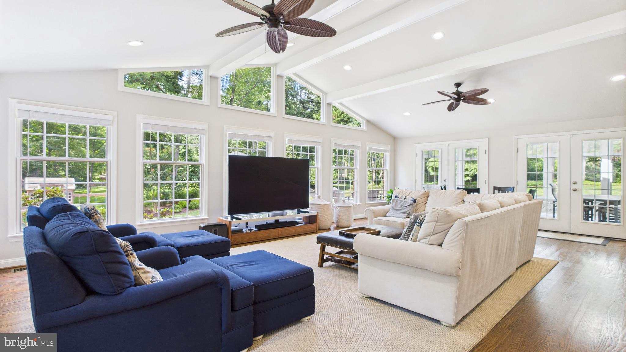 WAPLES MILL ESTATES - Residential